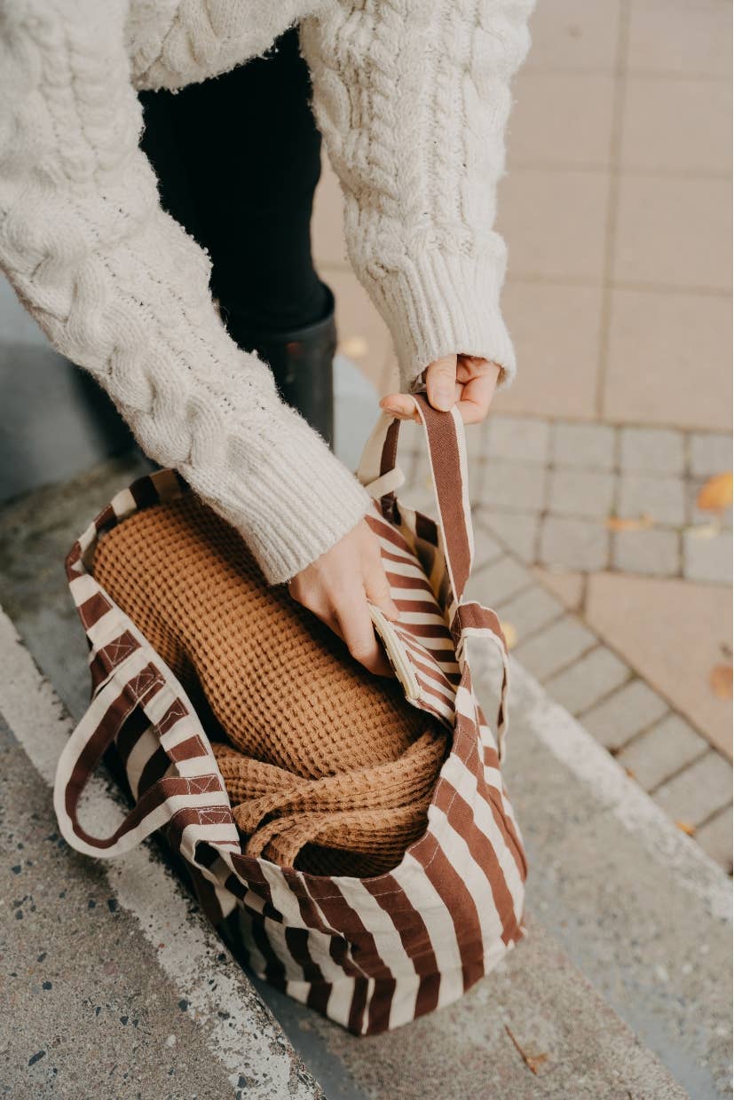 OMOM TRAGETASCHE - STREIFEN ROSTROT + CREME