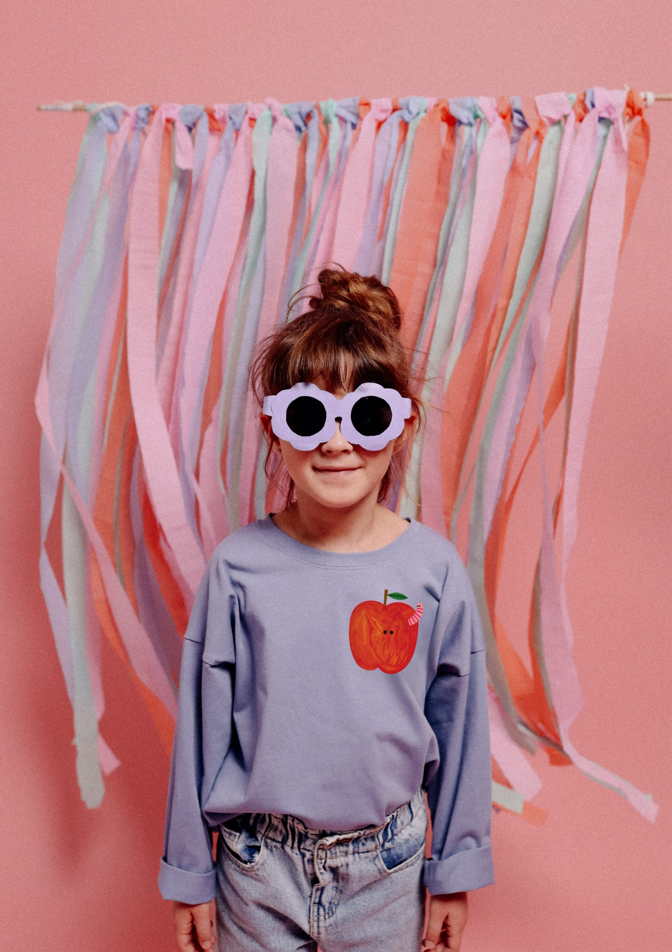 APFEL AUF BLAU OVERSIZED LONGSLEEVE ( LIEFERUNG CA. 14 TAGE)