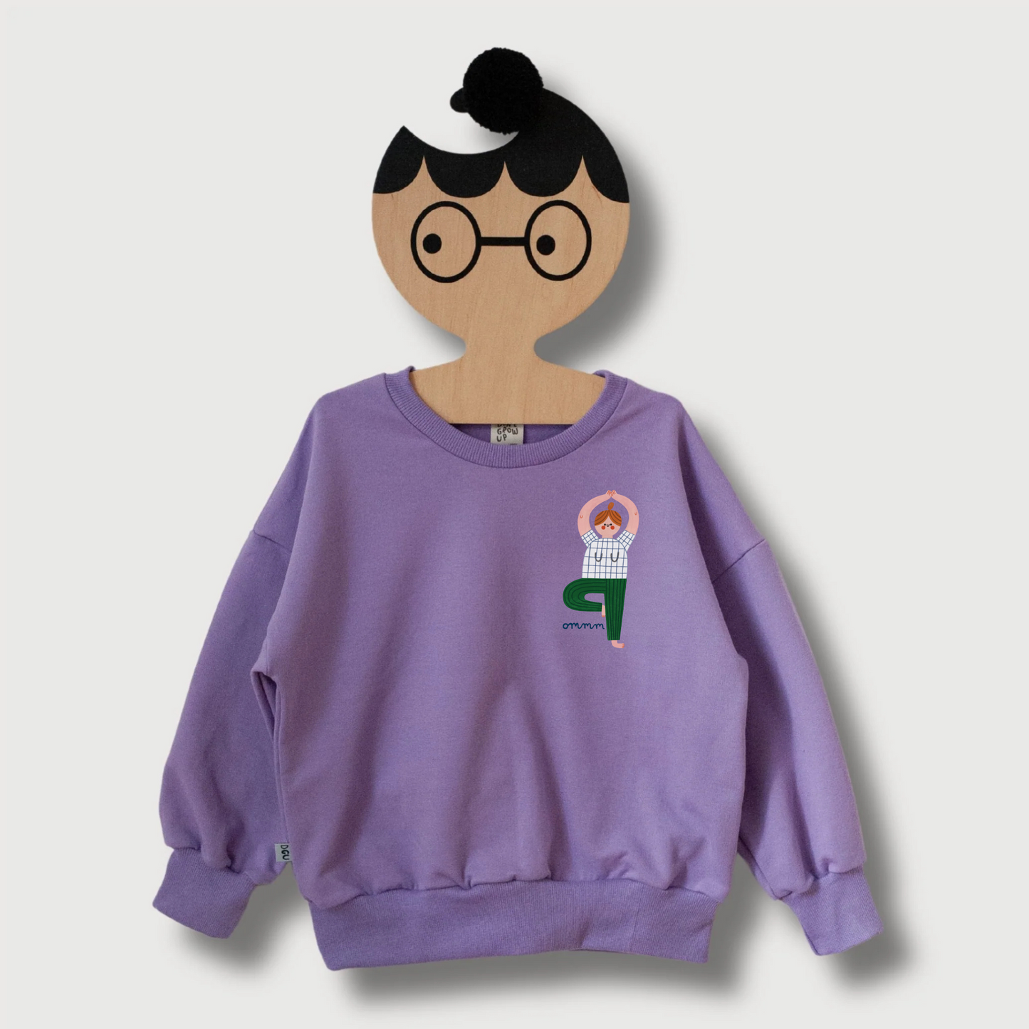 ERWACHSENEN SWEATSHIRT- YOGA AUF LILA (LIEFERUNG CA. 14 TAGE)