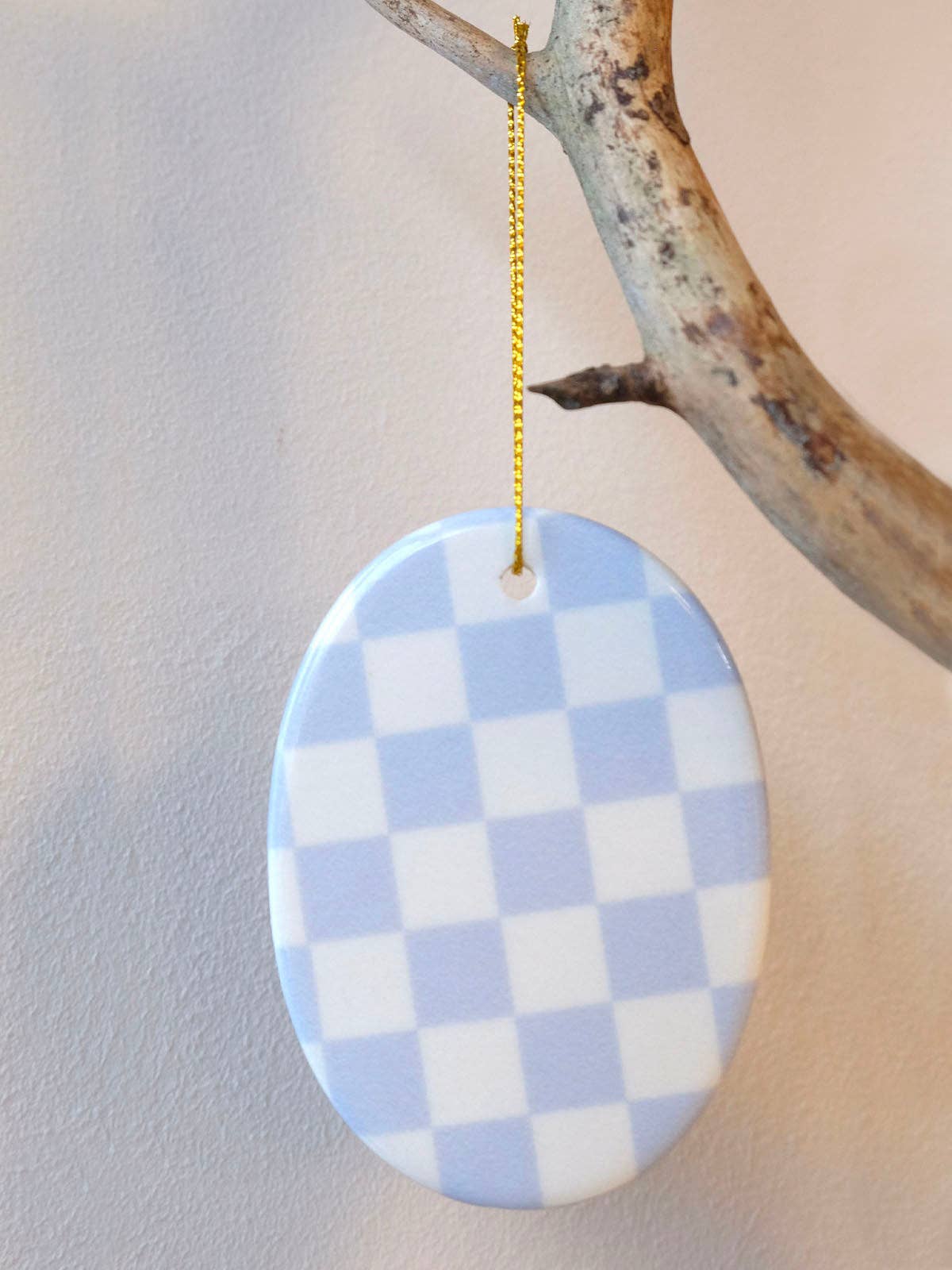 KERAMIK ANHÄNGER - OVAL - CHECKER HELLBLAU