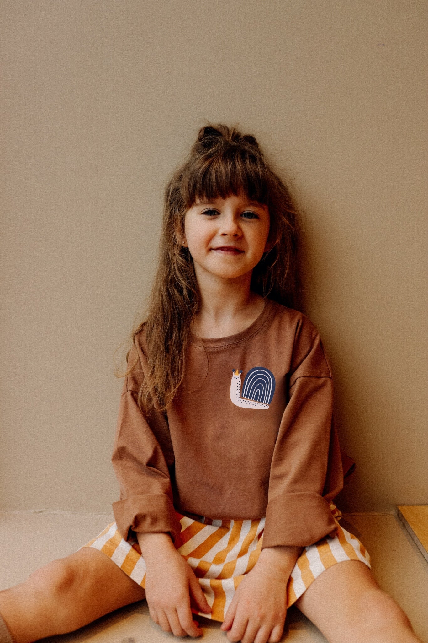 SCHNECKE AUF ZIMT OVERSIZED LONGSLEEVE ( LIEFERUNG CA. 14 TAGE)