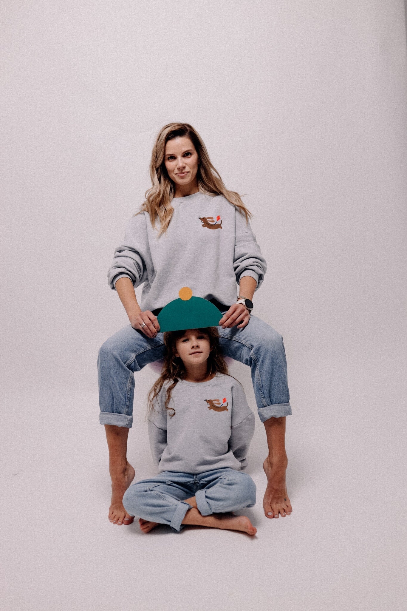 DACKEL AUF GRAU MELIERT KINDER SWEATSHIRT (LIEFERZEIT CA. 14 TAGE)