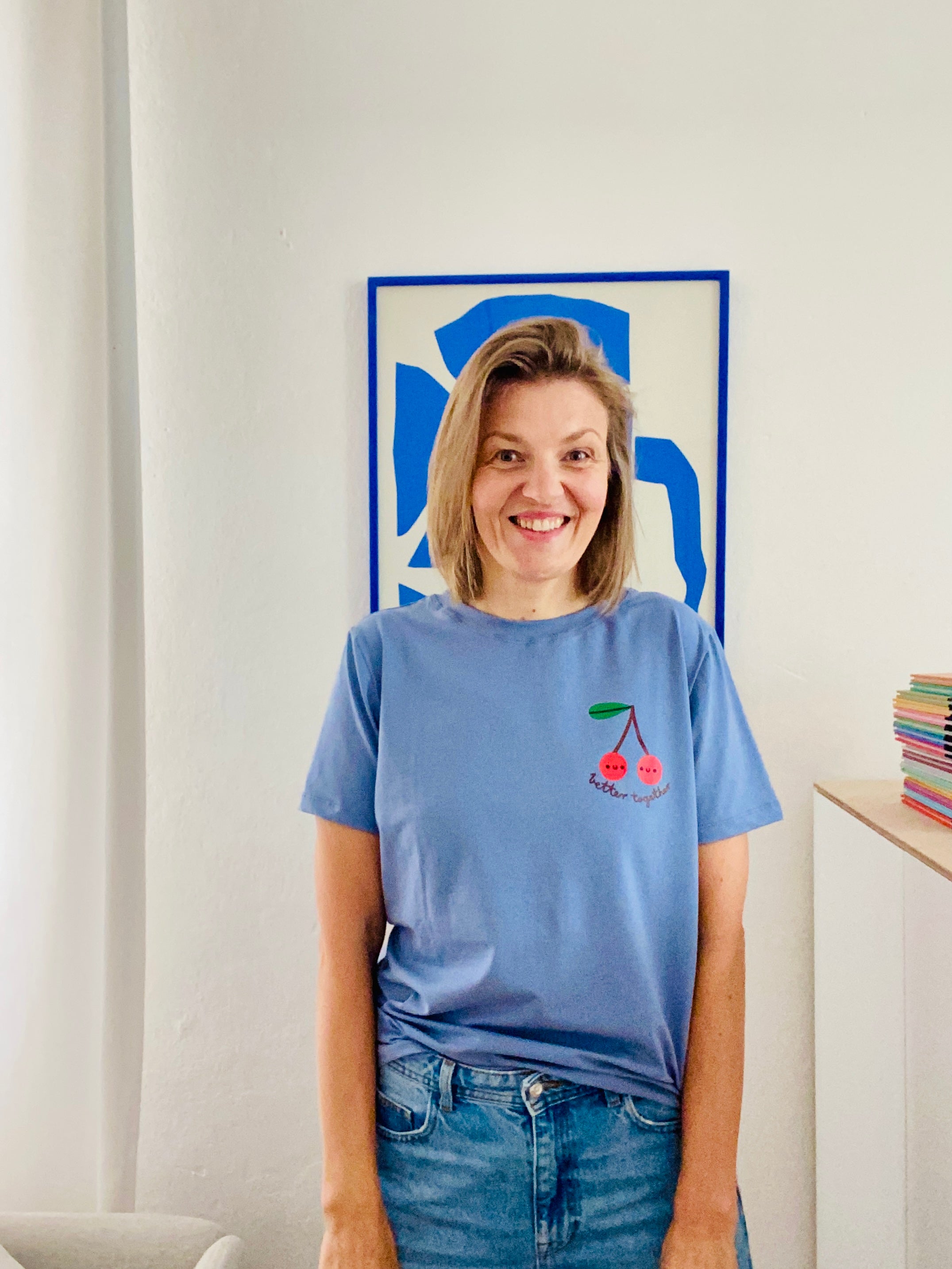 BETTER TOGETHER AUF BLAU - ERWACHSENEN T-SHIRT