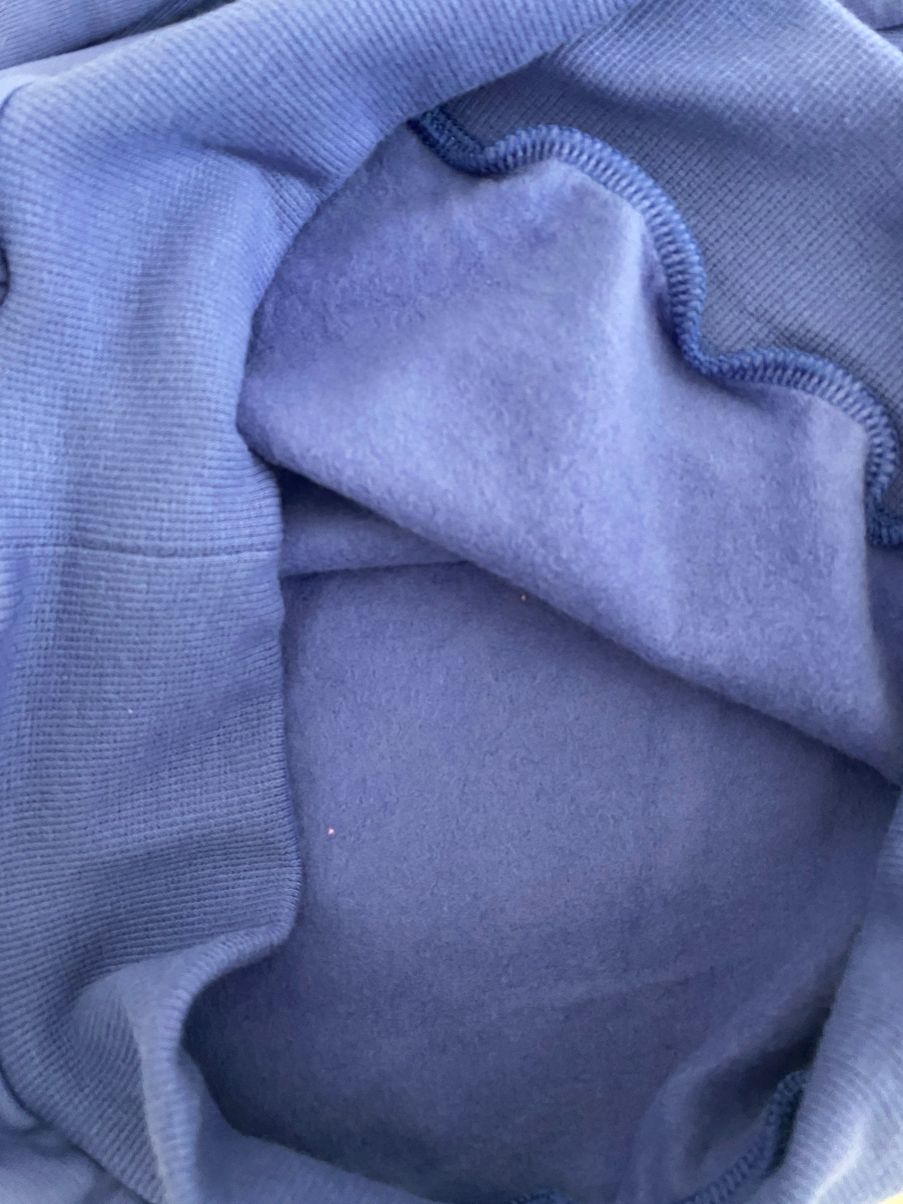 KINDER SWEATSHIRT - PARTY HUND AUF VERI PERI (LIEFERUNG CA. 14 TAGE)