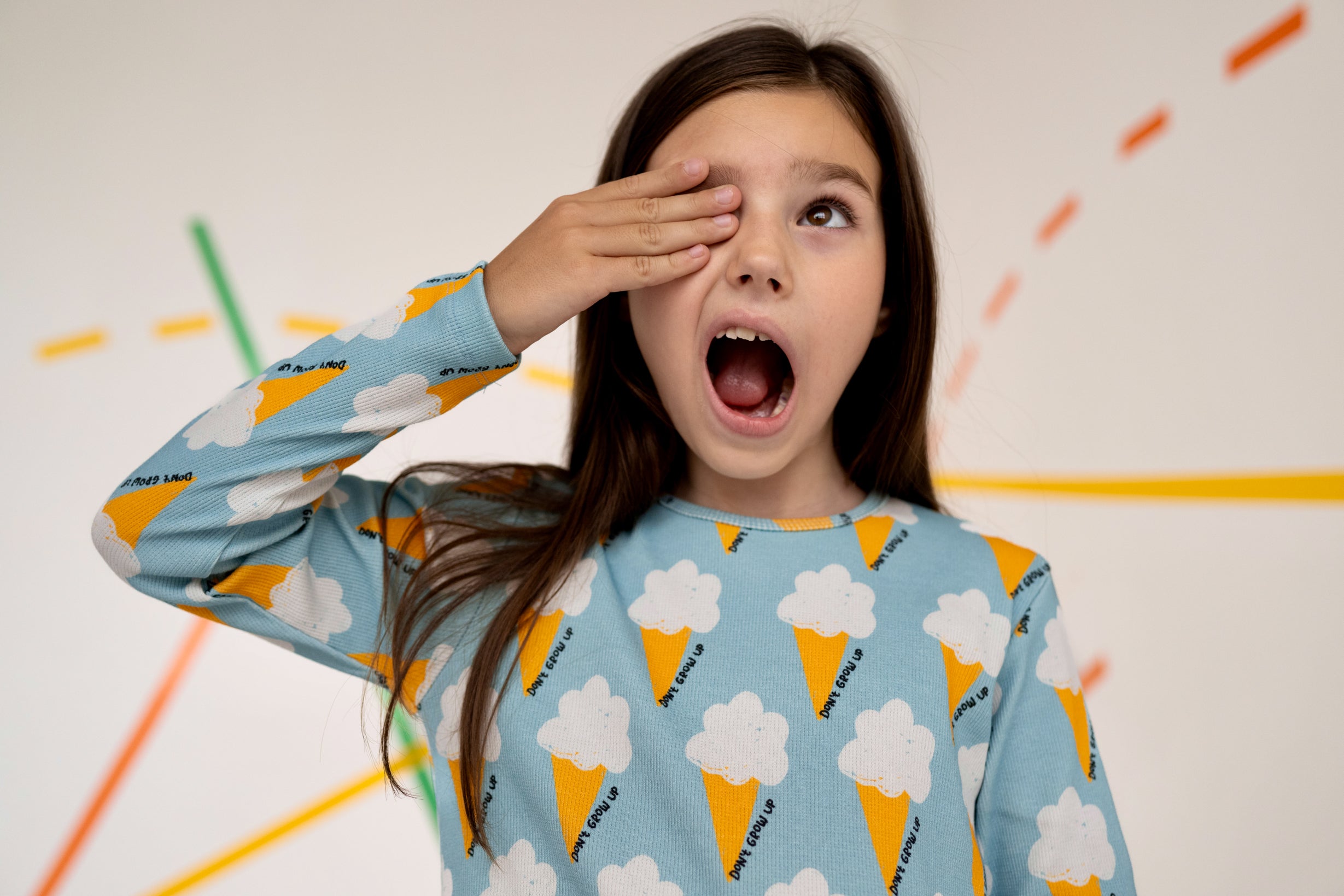 EIS AUF BLAU eL KLEID GERIPPT