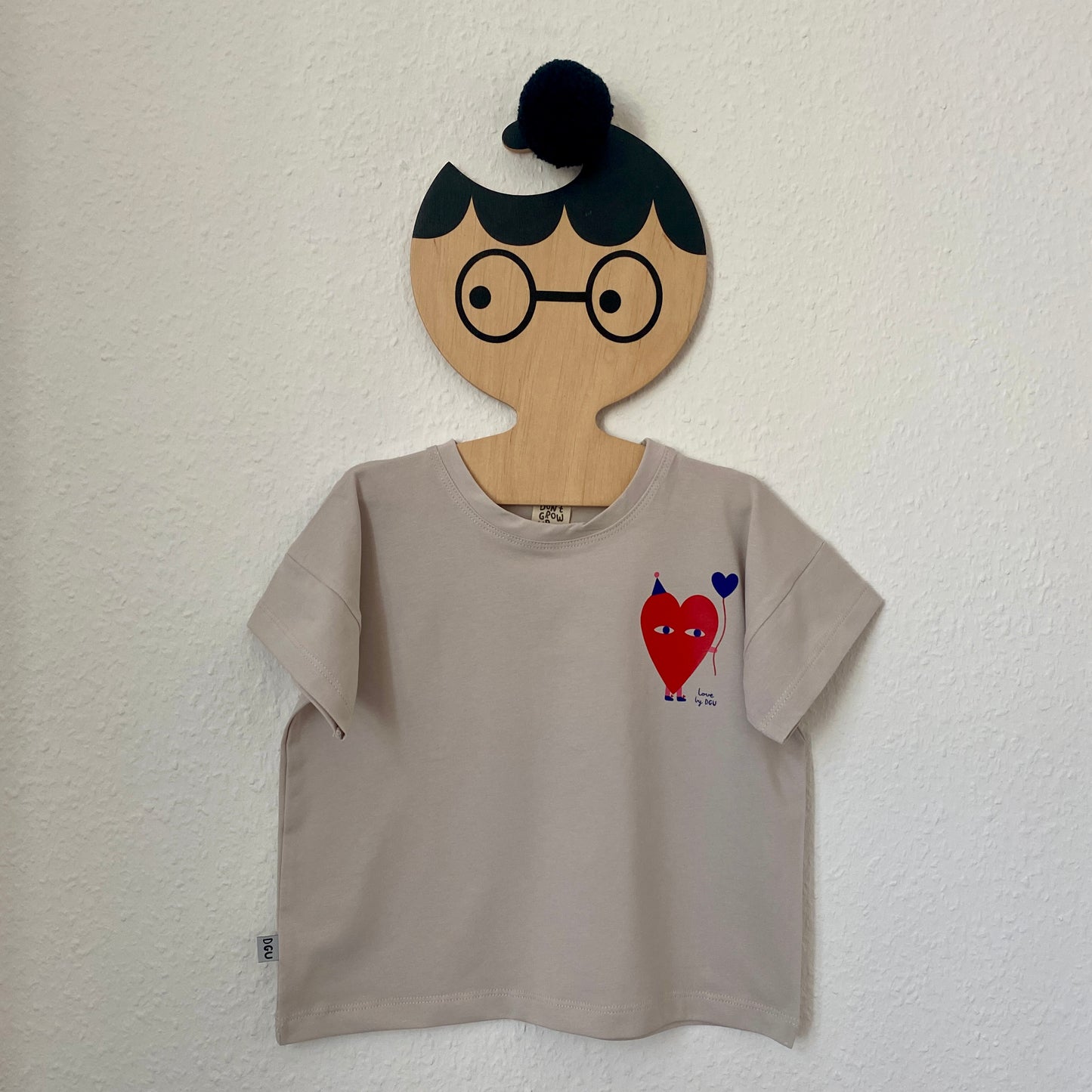 HERZ AUF HELLGRAU OVERSIZE SHIRT (SOFORT VERSANDFERTIG)