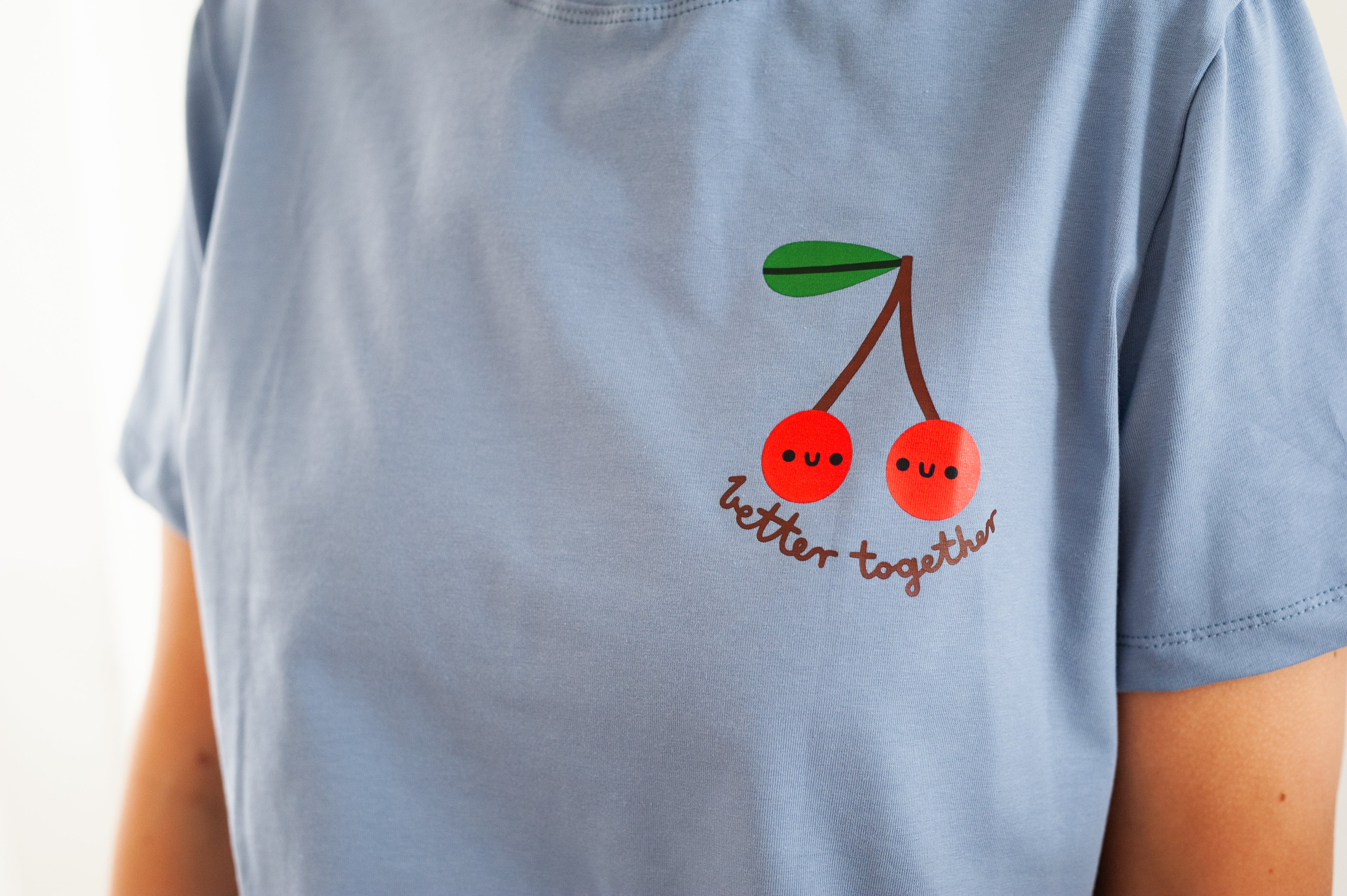 BETTER TOGETHER AUF BLAU - ERWACHSENEN T-SHIRT