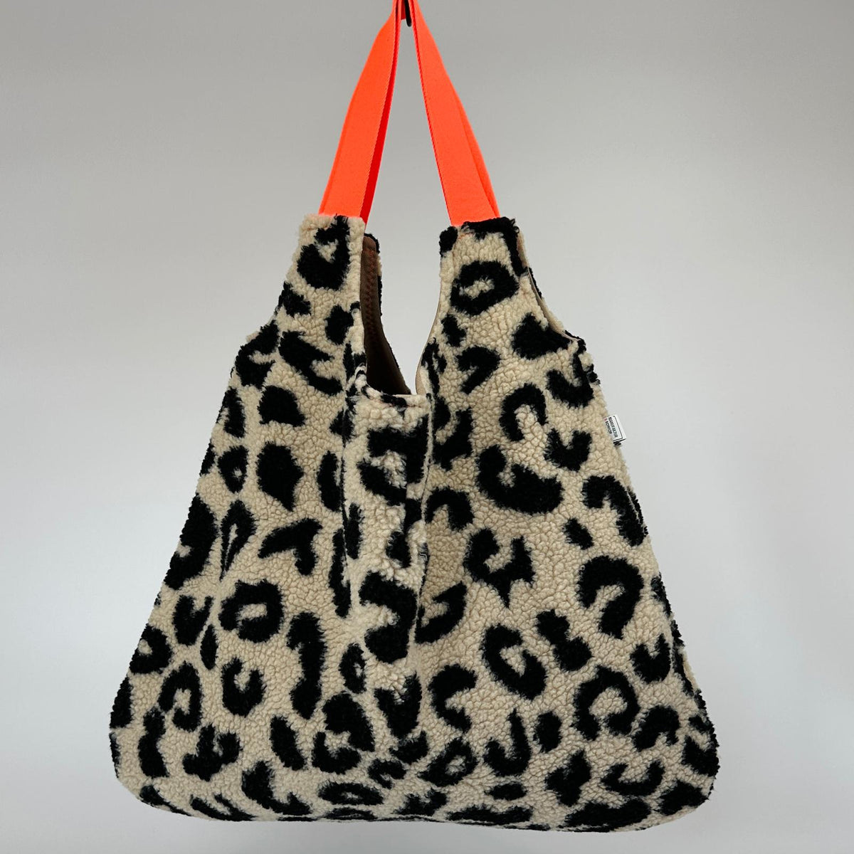 SHOPPER - LEO SAND + NEON ORANGE