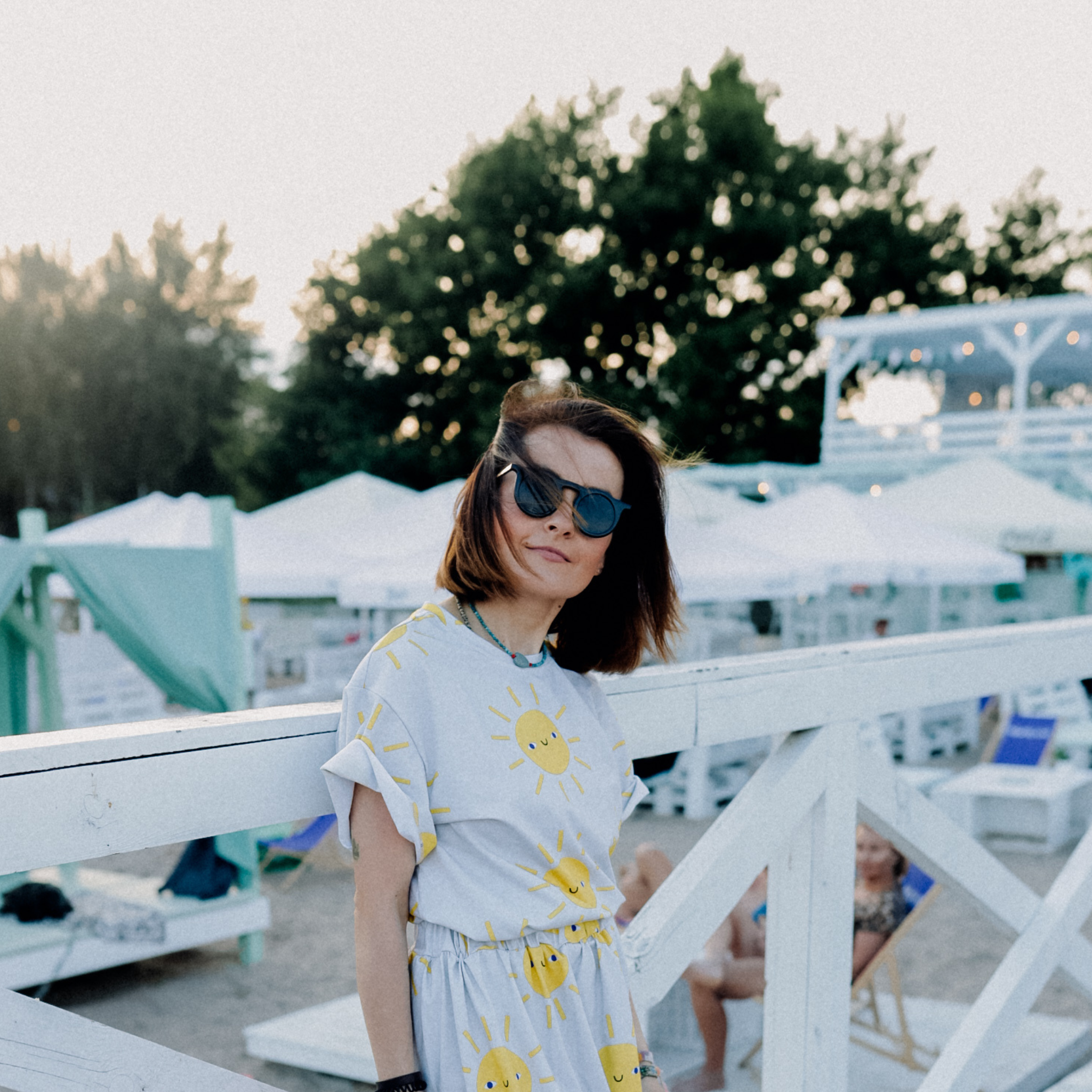 SONNE ALL OVER PRINT- BOXY T-SHIRT ( LIEFERUNG CA. 14 TAGE)