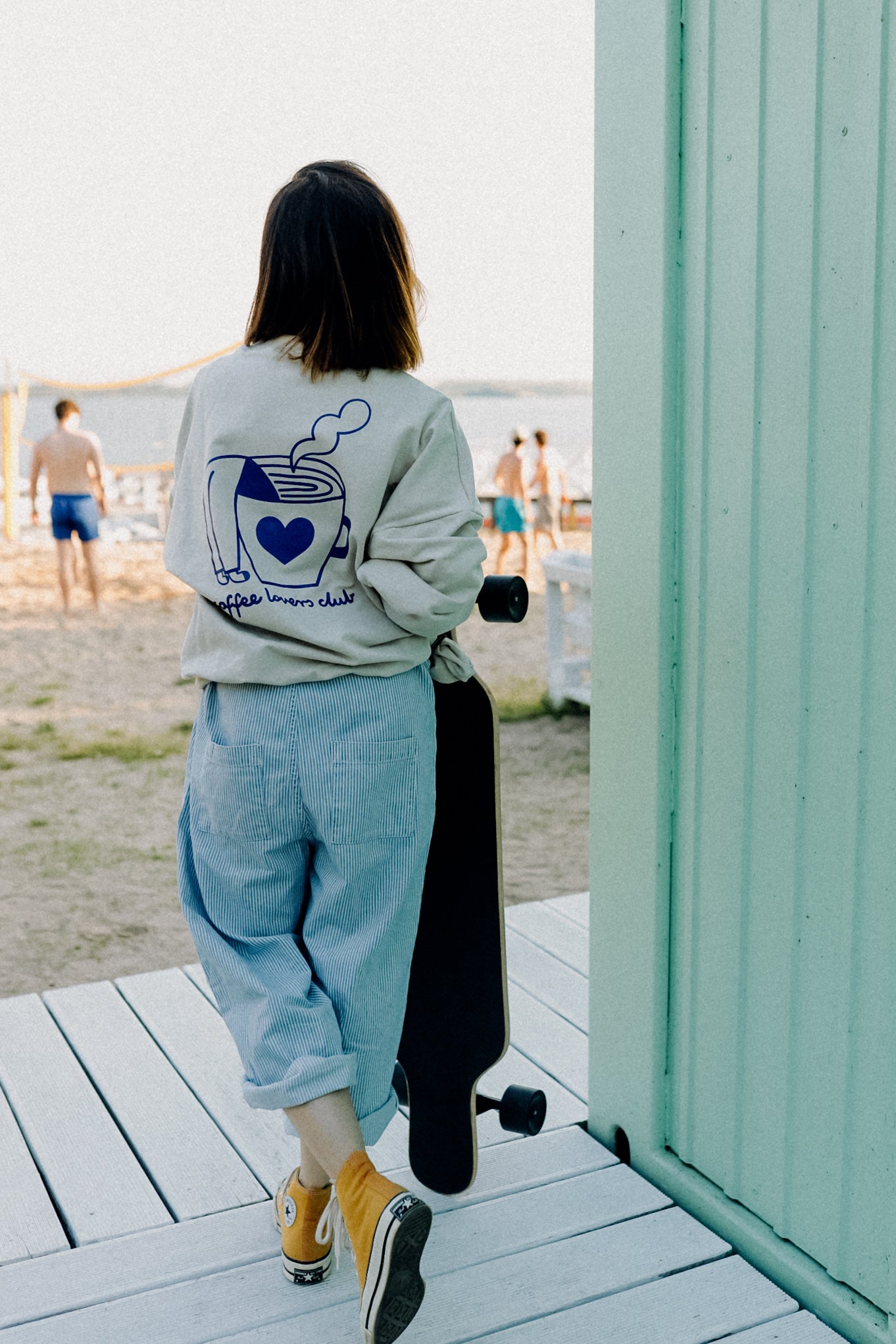 PRE ORDER - BIG COFFEE LOVER AUF CREME - ERWACHSENEN SWEATSHIRT