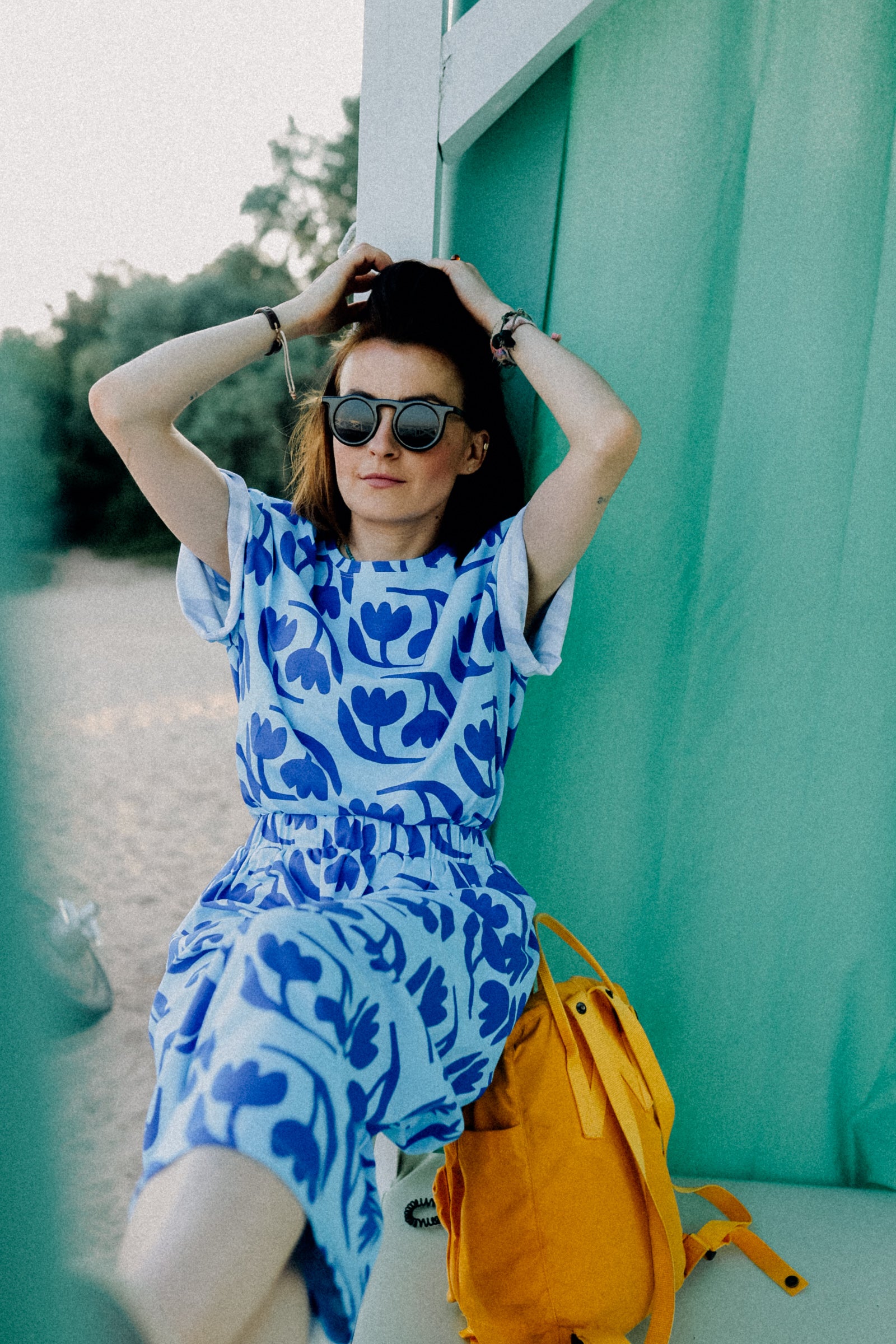 BLUE BLOOM ALL OVER PRINT- BOXY T-SHIRT ( LIEFERUNG CA. 14 TAGE)