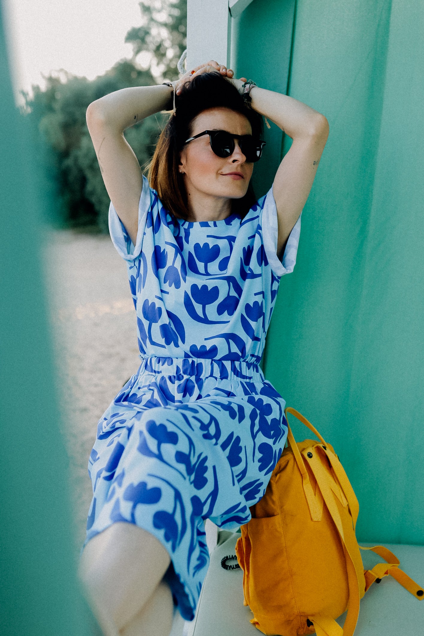 BLUE BLOOM ALL OVER PRINT- BOXY T-SHIRT ( LIEFERUNG CA. 14 TAGE)