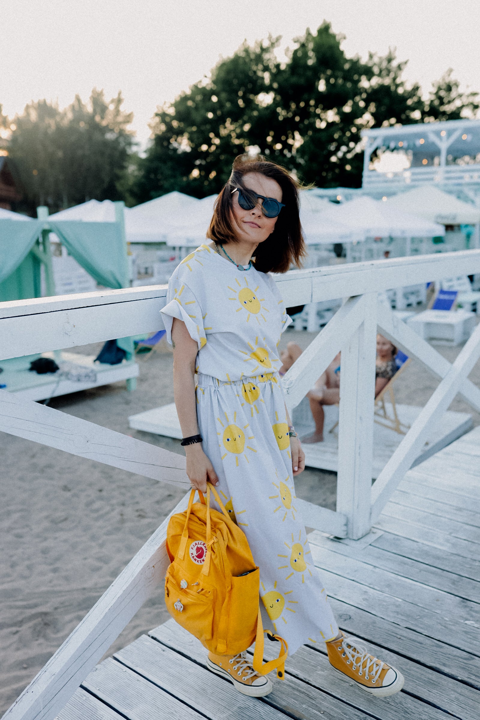 SONNE ALL OVER PRINT- BOXY T-SHIRT ( LIEFERUNG CA. 14 TAGE)