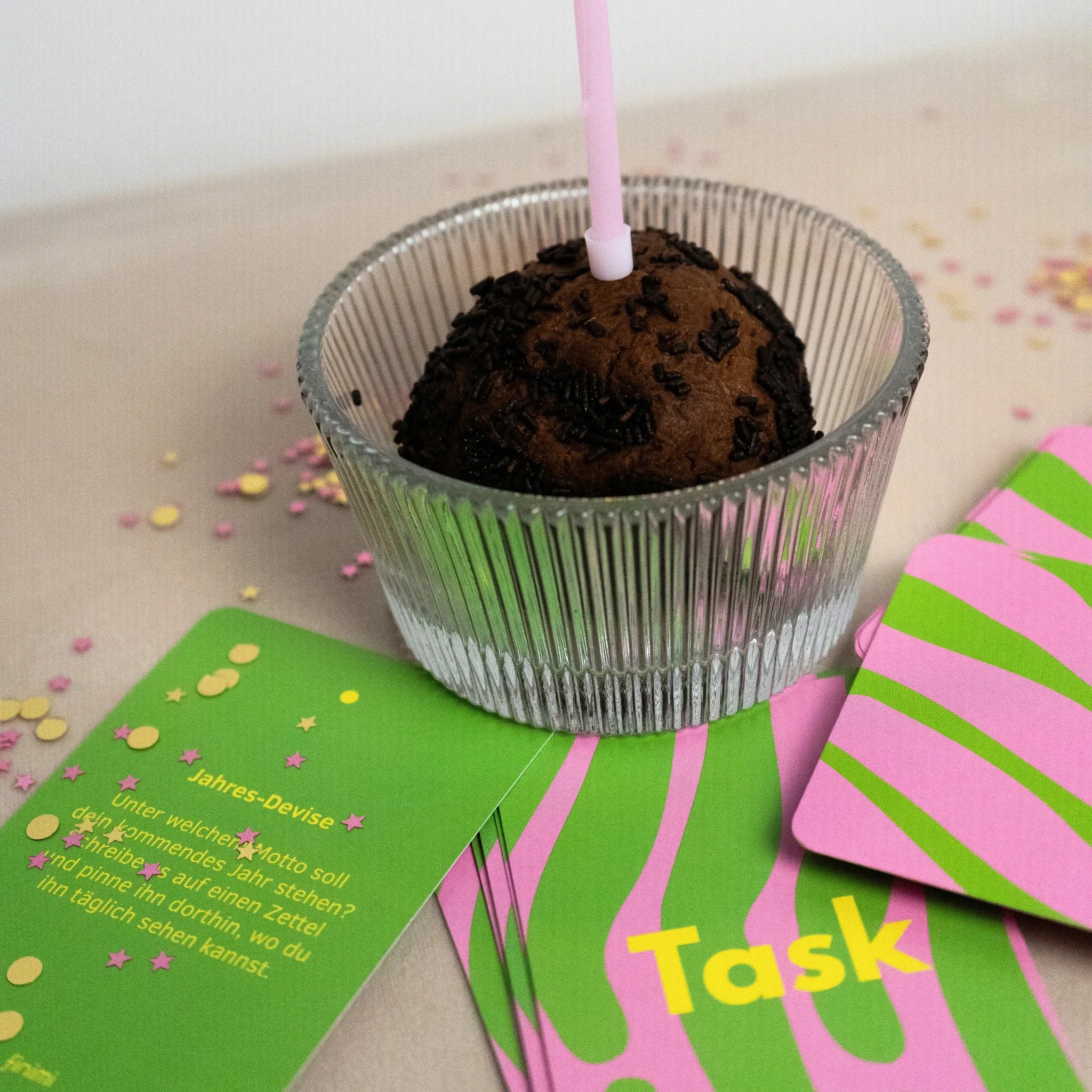 ASK 6 TASK - BIRTHDAY EDITION - dontgrowup.de
