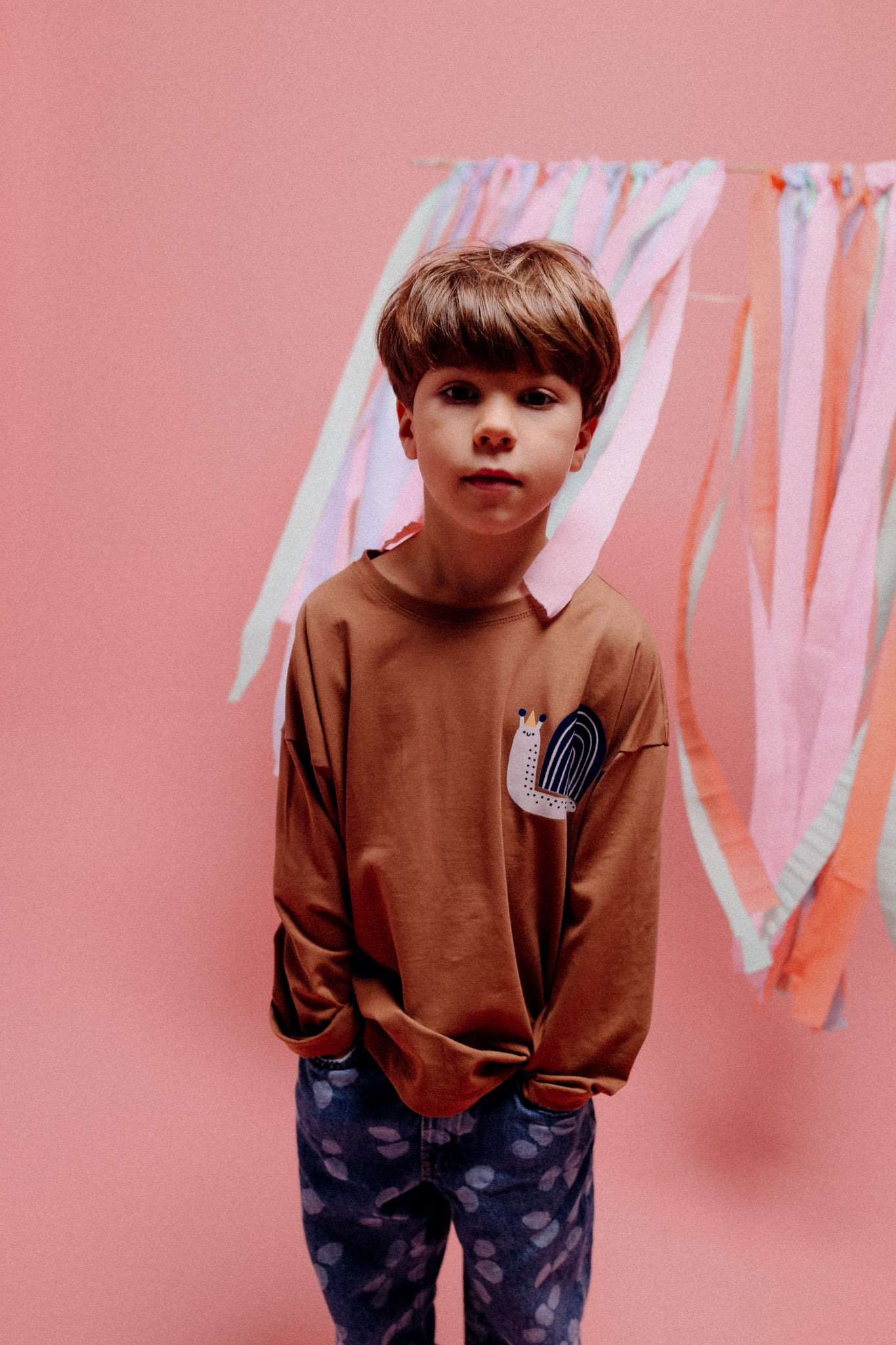 SCHNECKE AUF ZIMT OVERSIZED LONGSLEEVE ( LIEFERUNG CA. 14 TAGE)