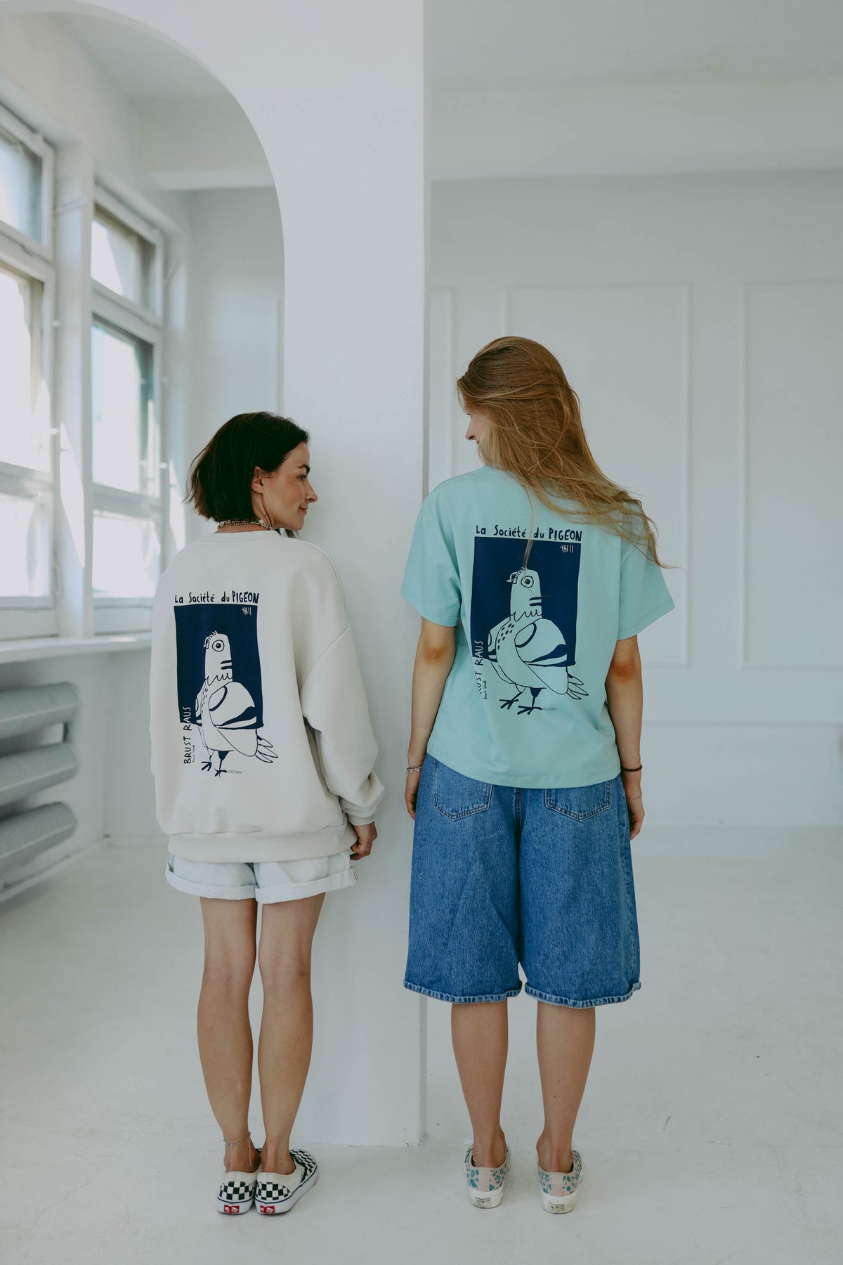 BRUST RAUS - BOXY T-SHIRT - Halfbird x DGU - ART Kollektion