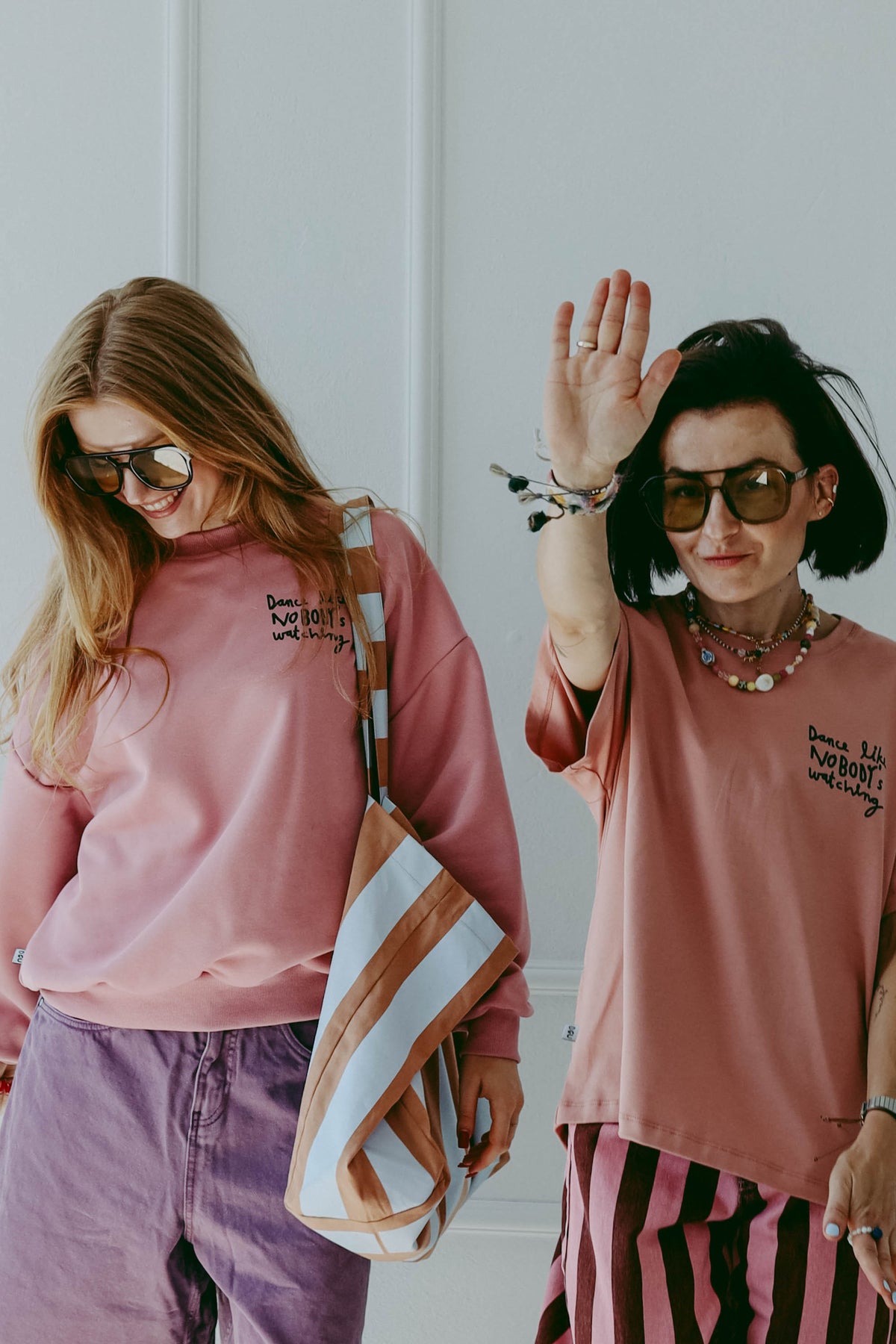 DANCE - OVERSIZED SWEATSHIRT - Halfbird x DGU - Art Kollektion