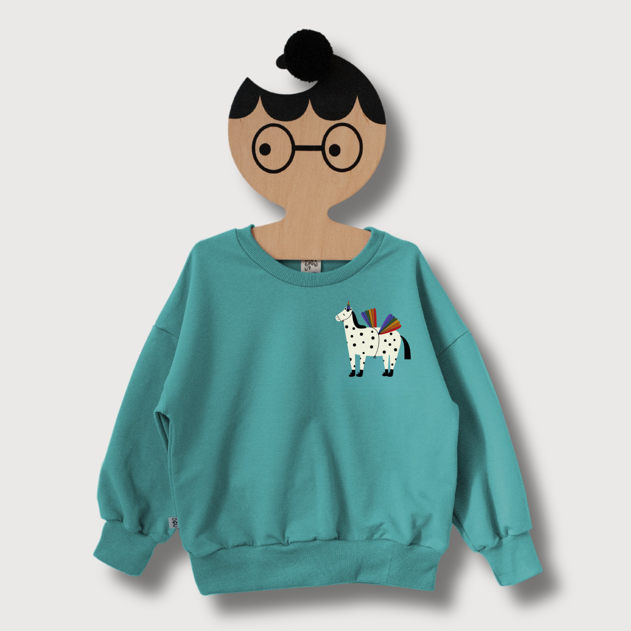 REGENBOGEN PFERD AUF PETROL SWEATSHIRT (LIEFERZEIT CA. 14 TAGE)