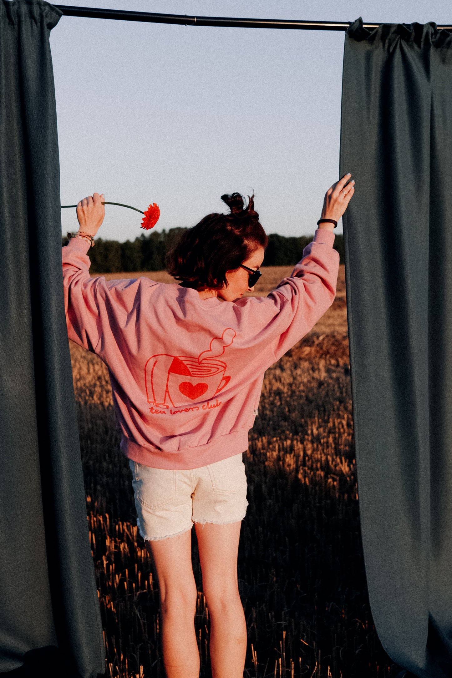 TEA LOVER AUF ALTROSA - SWEATSHIRT (LIEFERUNG CA. 14 TAGE)