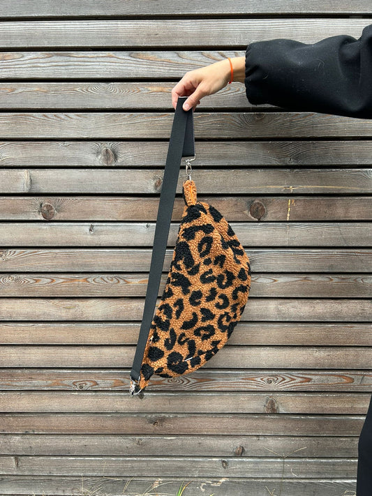 CROSSBODY BAG - LEO ZIMT + SCHWARZ