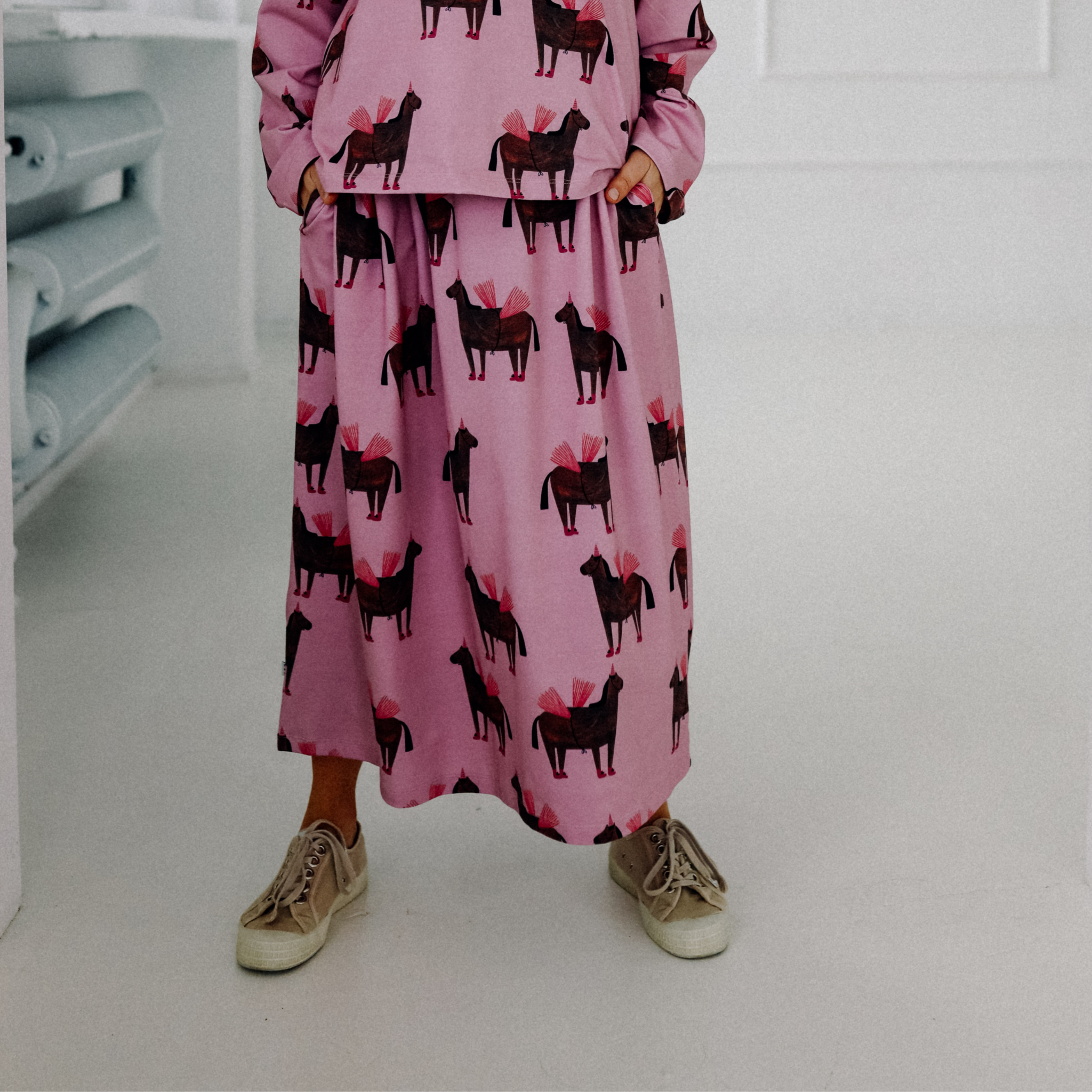 PFERDE AUF ROSA -  ERWACHSENEN ROCK