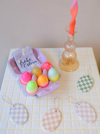 KERAMIK ANHÄNGER - OVAL - CHECKER HELLBLAU