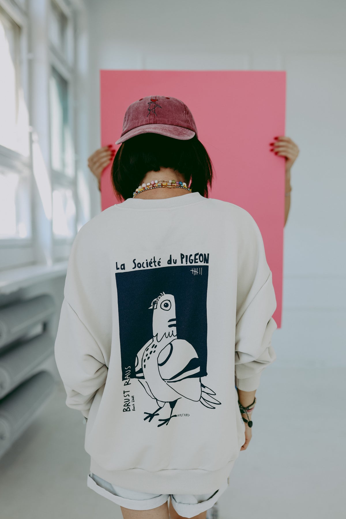 BRUST RAUS - OVERSIZED SWEATSHIRT - Halfbird x DGU Art Kollektion