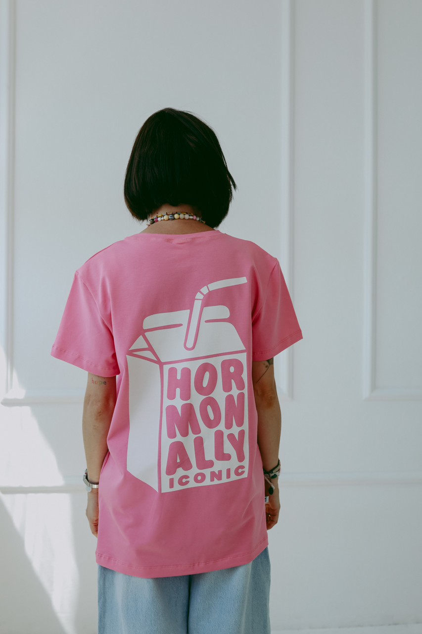 Hormonally Iconic - Erwachsenen T-Shirt - Pink
