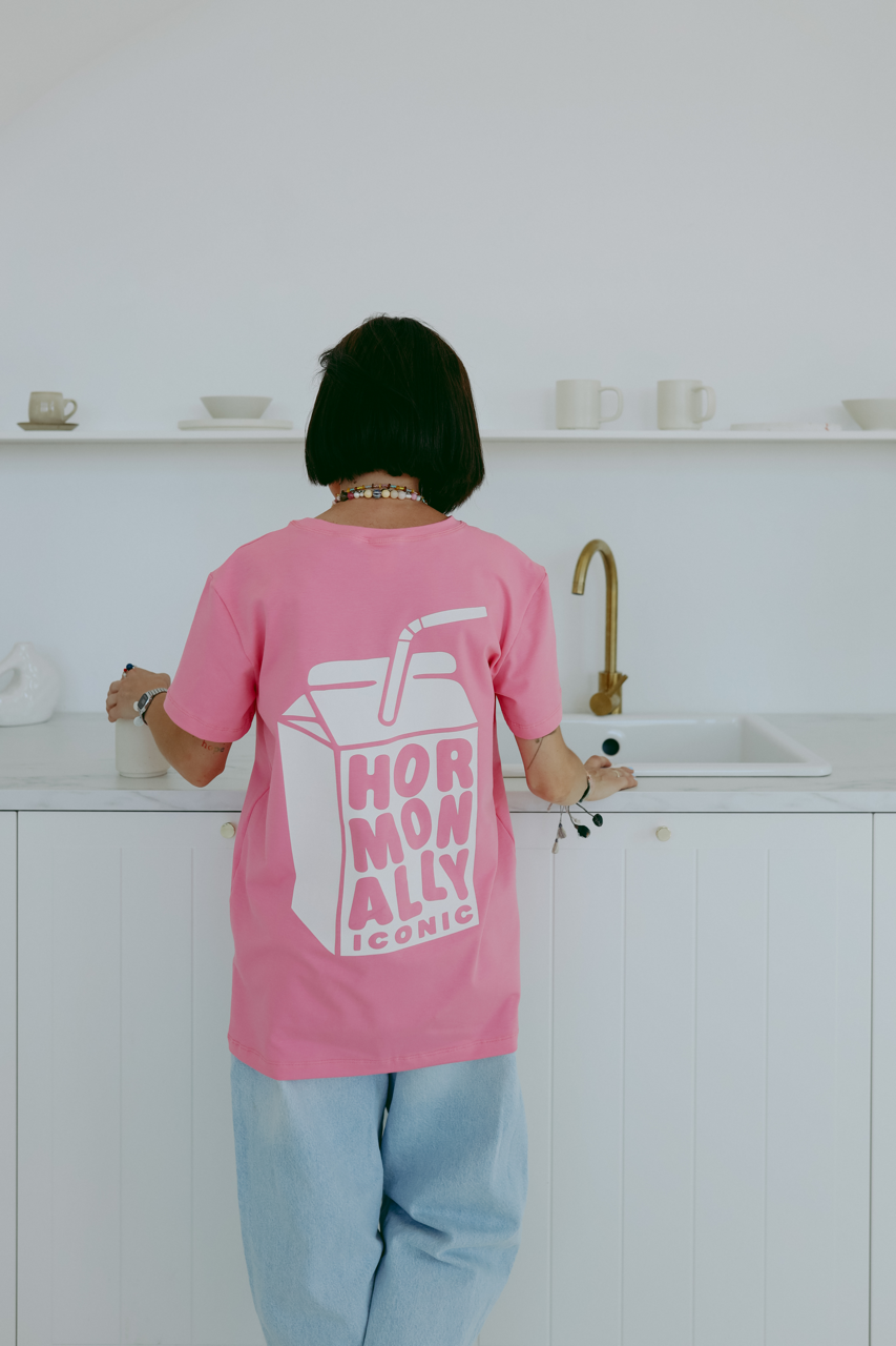 Hormonally Iconic - Erwachsenen T-Shirt - Pink