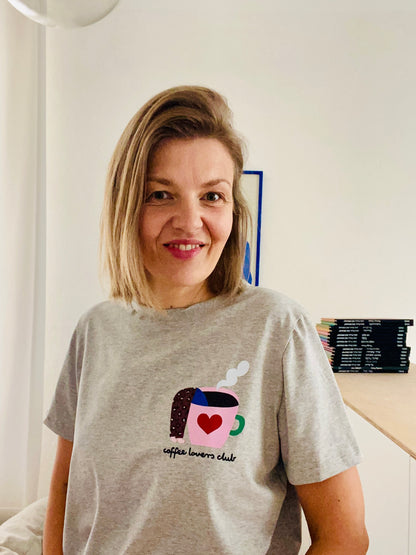 COFFEE LOVERS AUF GRAU MELIERT -  ERWACHSENEN T-SHIRT (LIEFERUNG CA. 14 TAGE)