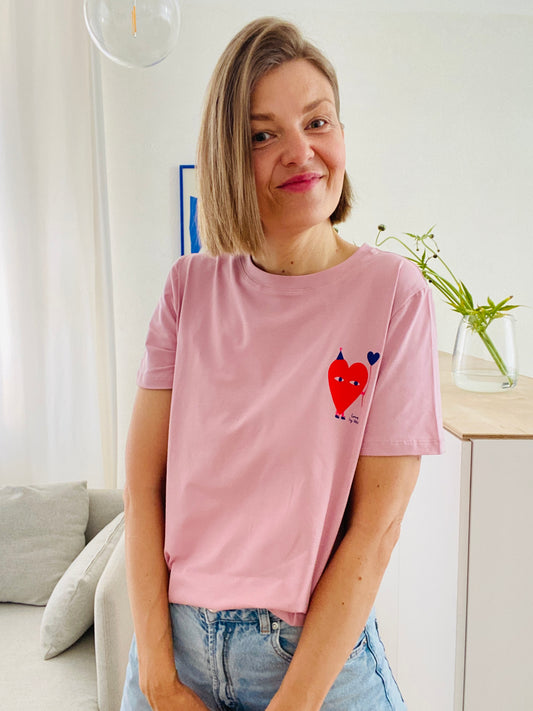 HERZ AUF ROSA -  ERWACHSENEN T-SHIRT (LIEFERUNG CA. 14 TAGE)