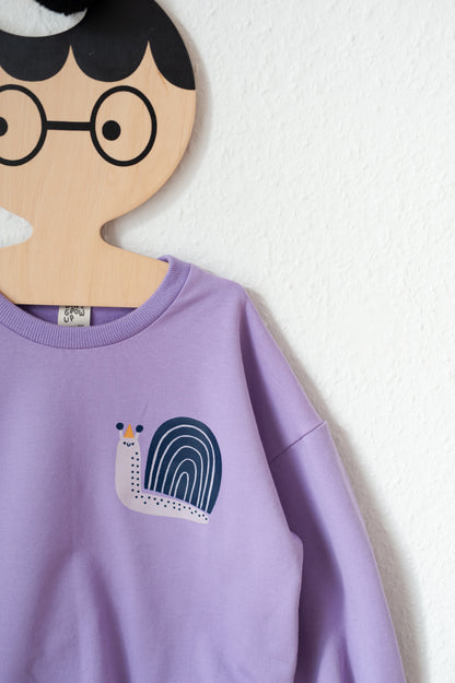 KIDS SWEATSHIRT - SNAIL ON BLUE