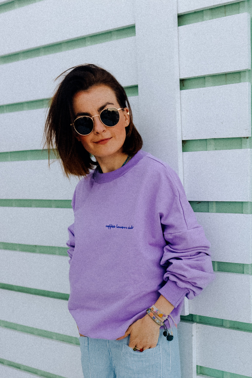 Big Coffee Lover - Oversized Sweatshirt in Lila