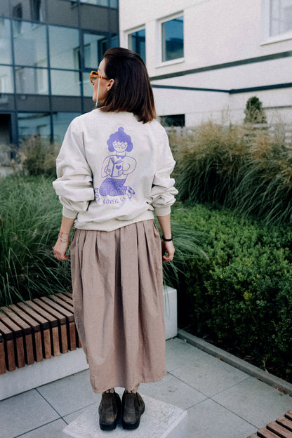 BIG LILA BOOK LOVER AUF CREME - ERWACHSENEN SWEATSHIRT