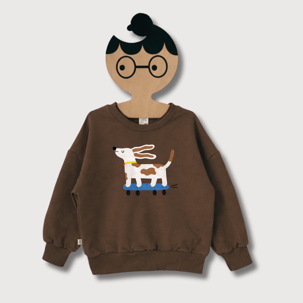 HUND AUF SKATEBOARD - EARTH - SWEATSHIRT
