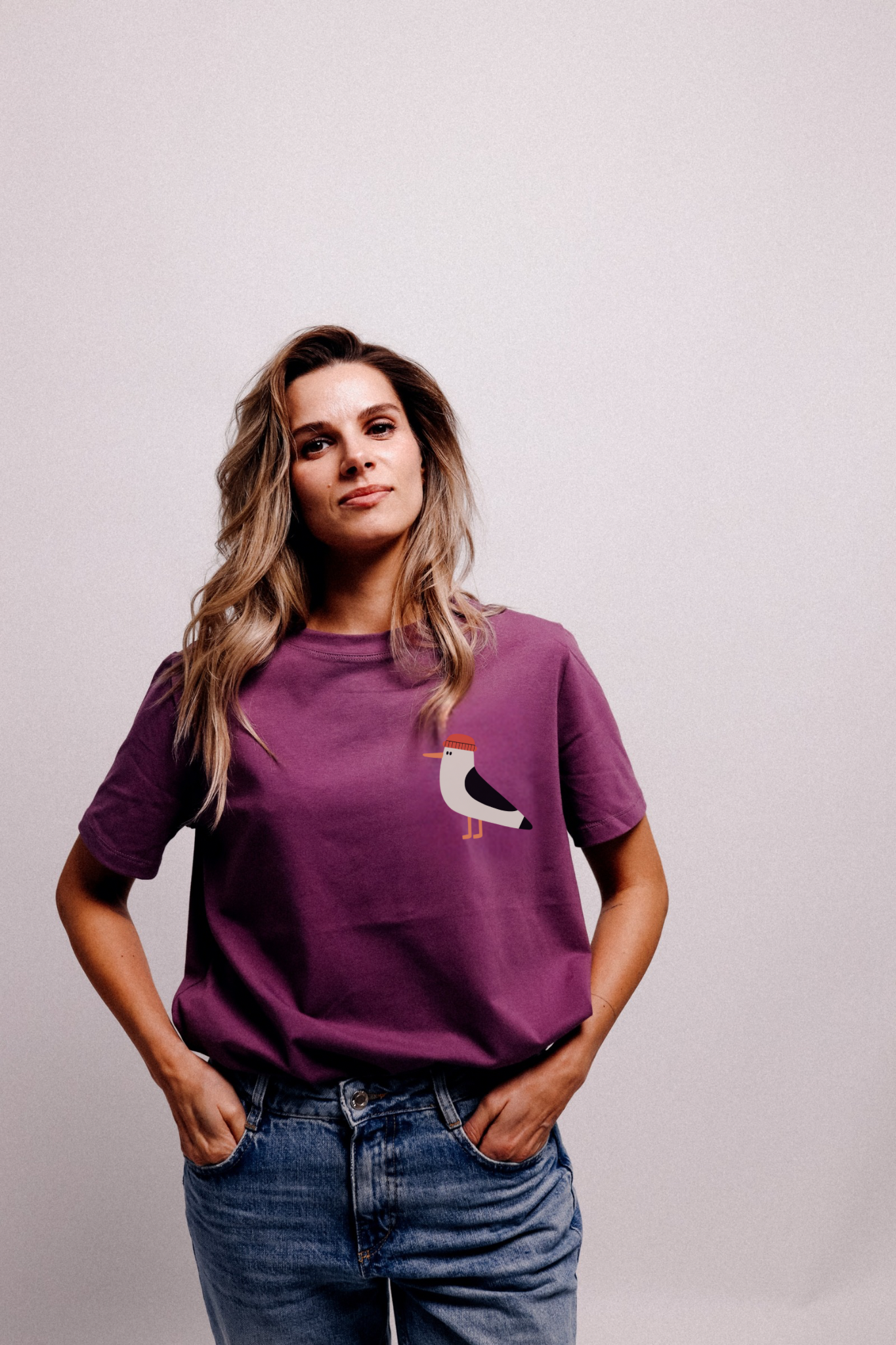 MÖWE AUF VERRY BERRY -  ERWACHSENEN T-SHIRT (ANFERTIGUNG CA. 14 TAGE)