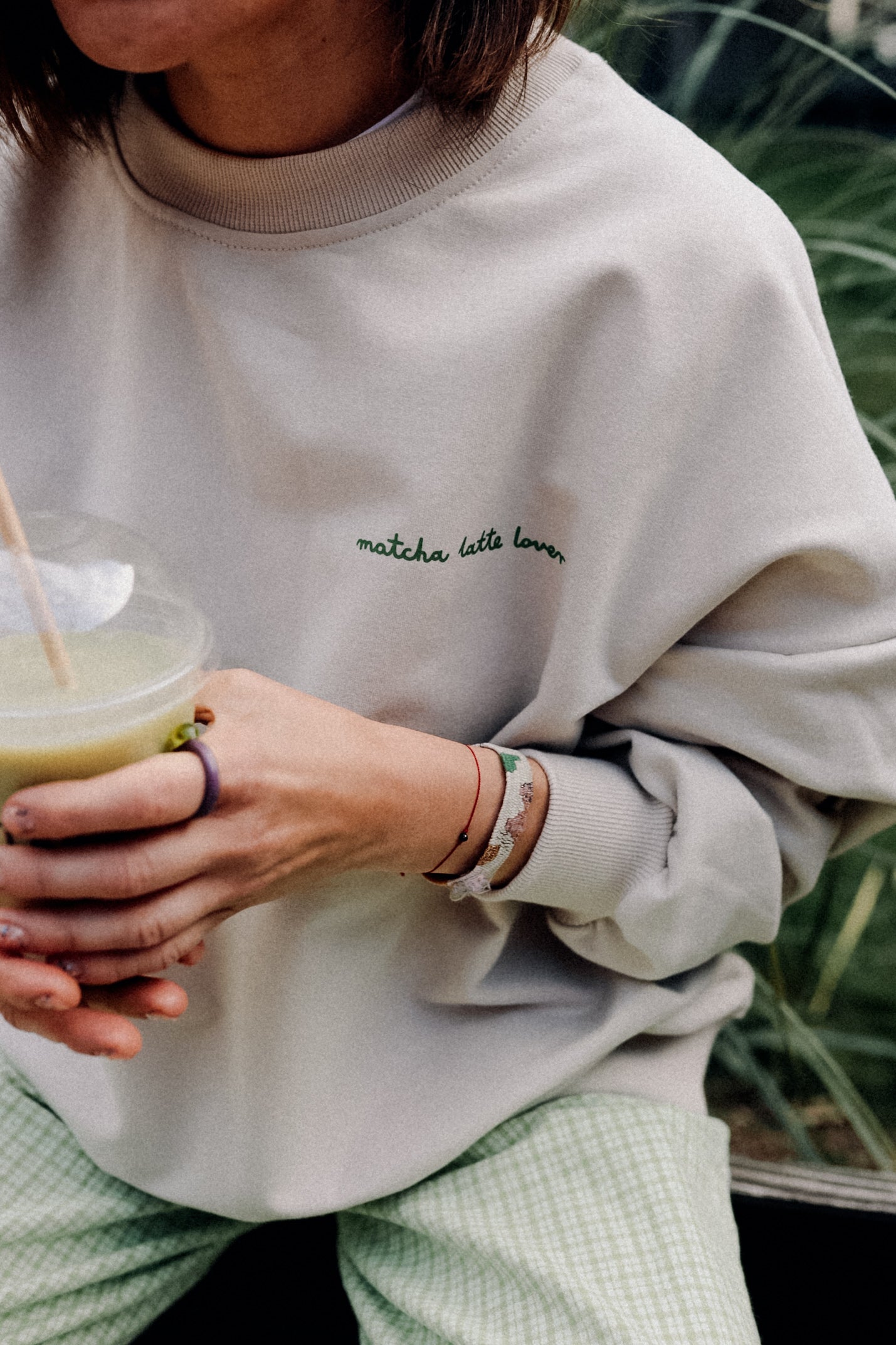 BIG MATCHA AUF CREME - ERWACHSENEN SWEATSHIRT