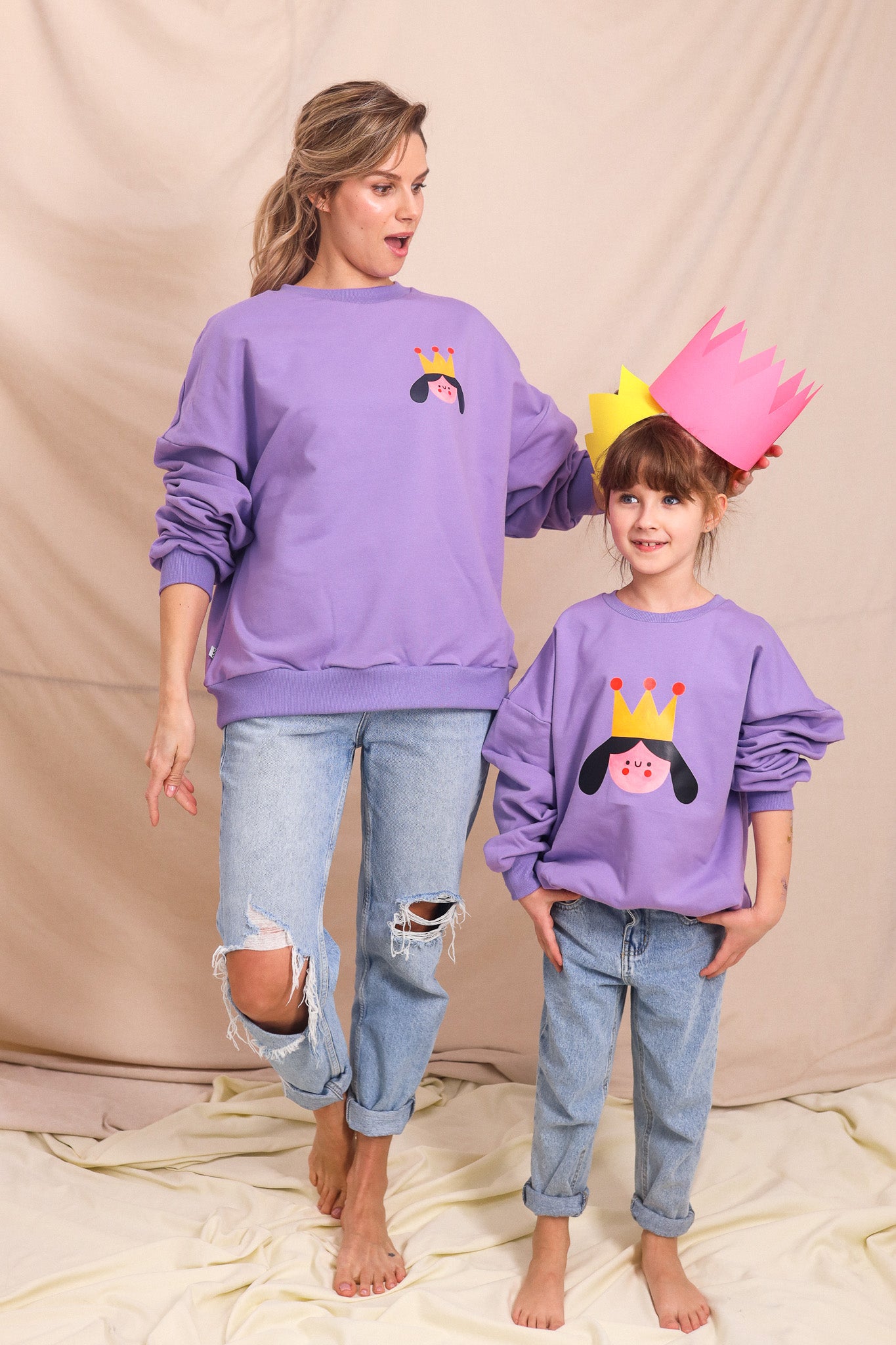 ERWACHSENEN SWEATSHIRT- QUEEN AUF LILA (LIEFERUNG CA. 14)