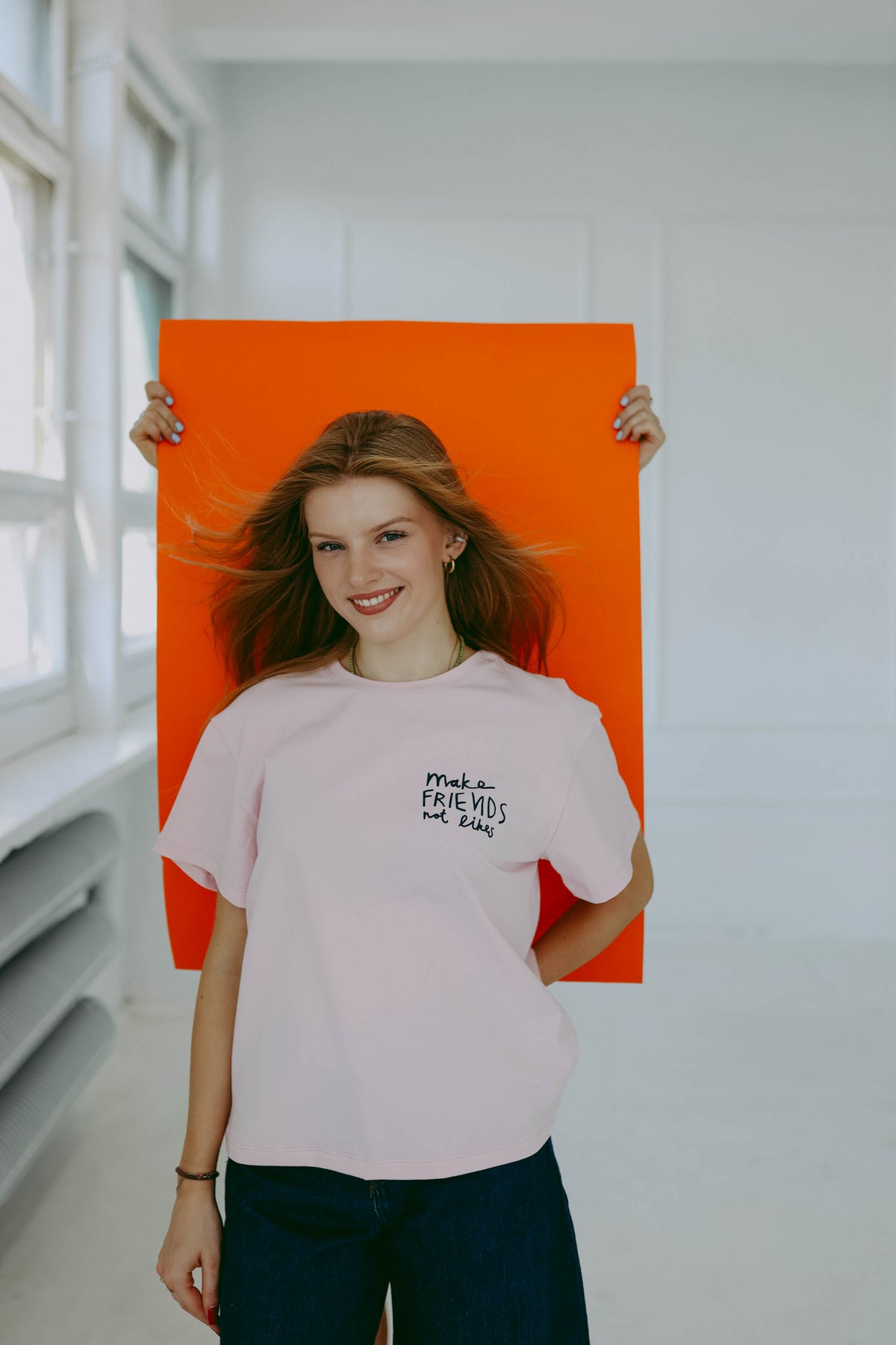 MAKE FRIENDS - BOXY T-SHIRT - Halfbird x DGU - ART Kollektion