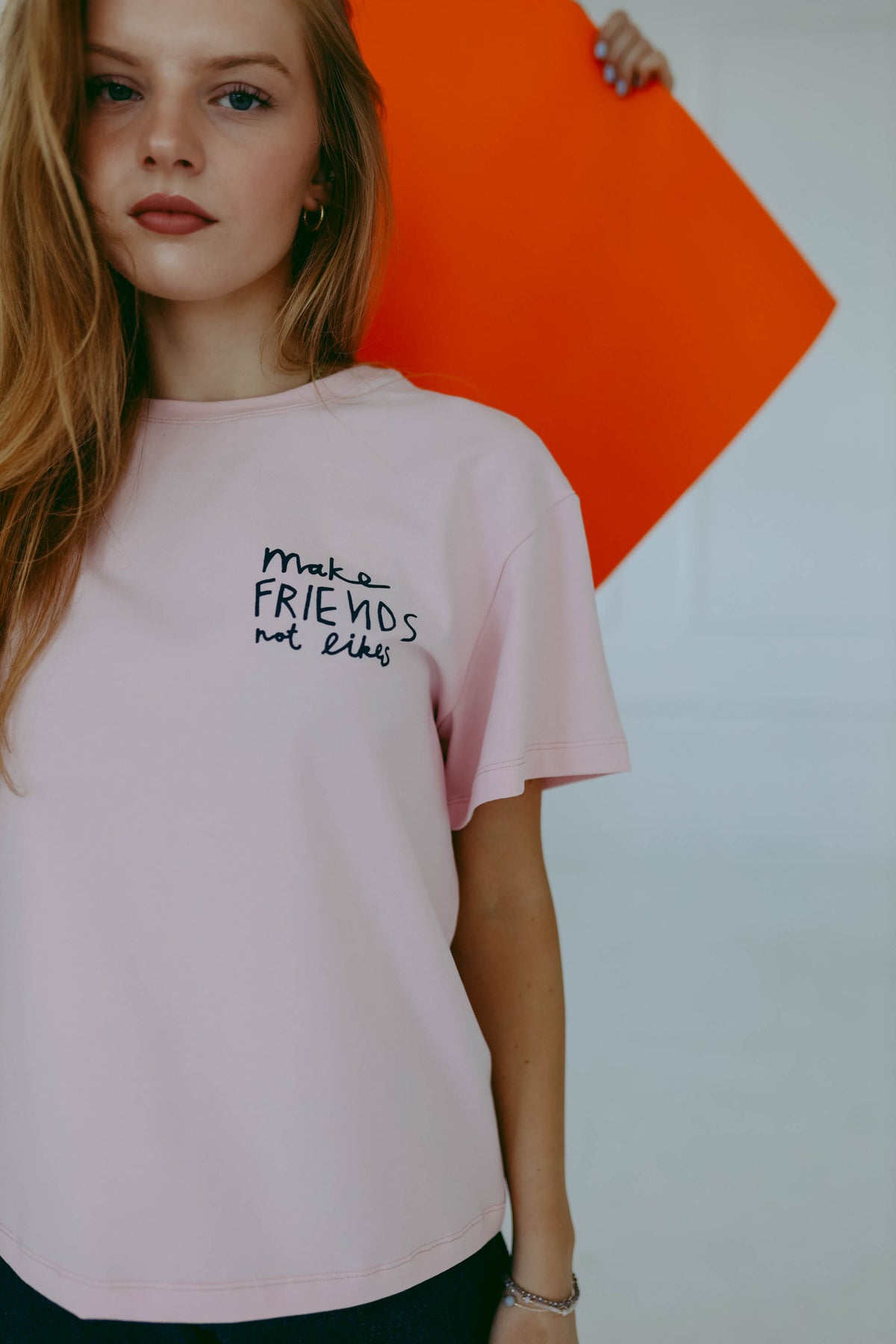 MAKE FRIENDS - BOXY T-SHIRT - Halfbird x DGU - ART Kollektion