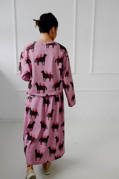 PRE ORDER - PFERDE AUF ROSA - LONGSLEEVE