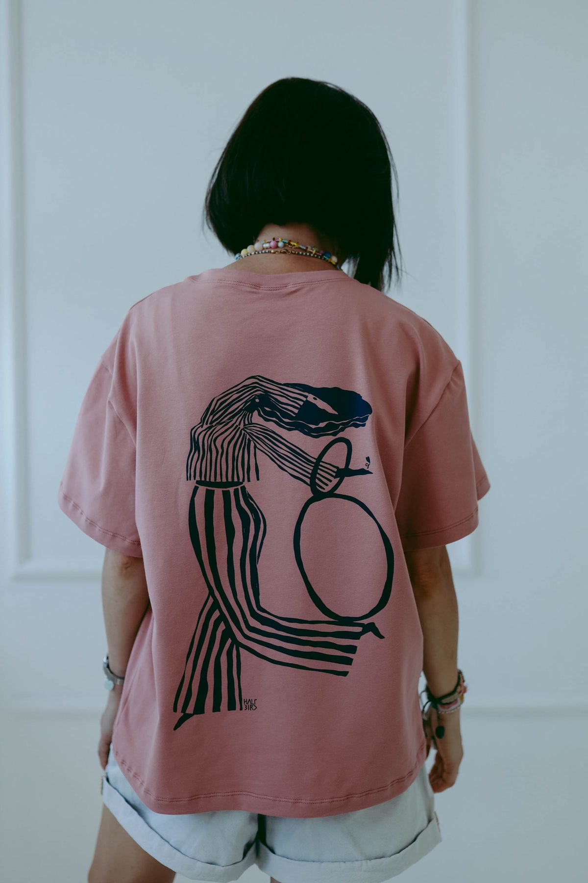 DANCE - BOXY T-SHIRT - Halfbird x DGU - ART Kollektion