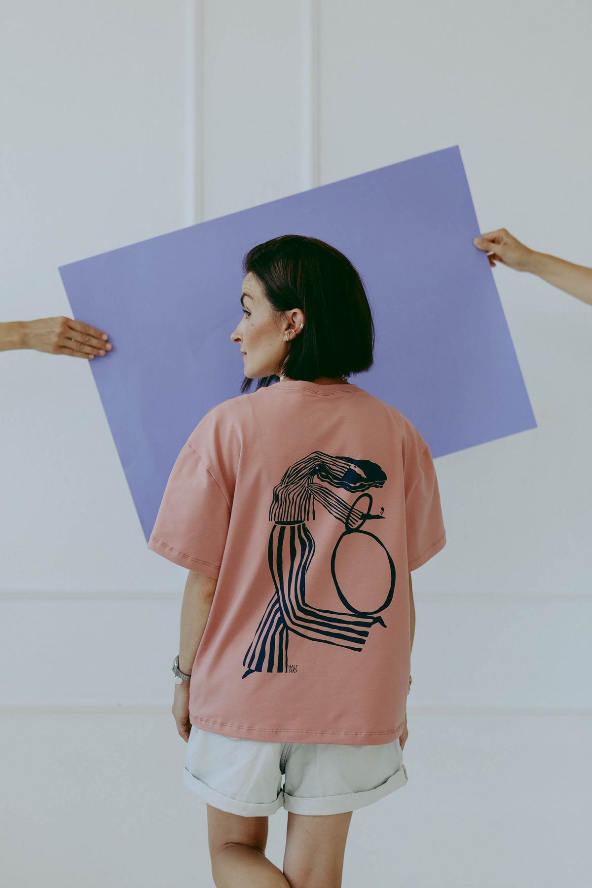DANCE - BOXY T-SHIRT - Halfbird x DGU - ART Kollektion