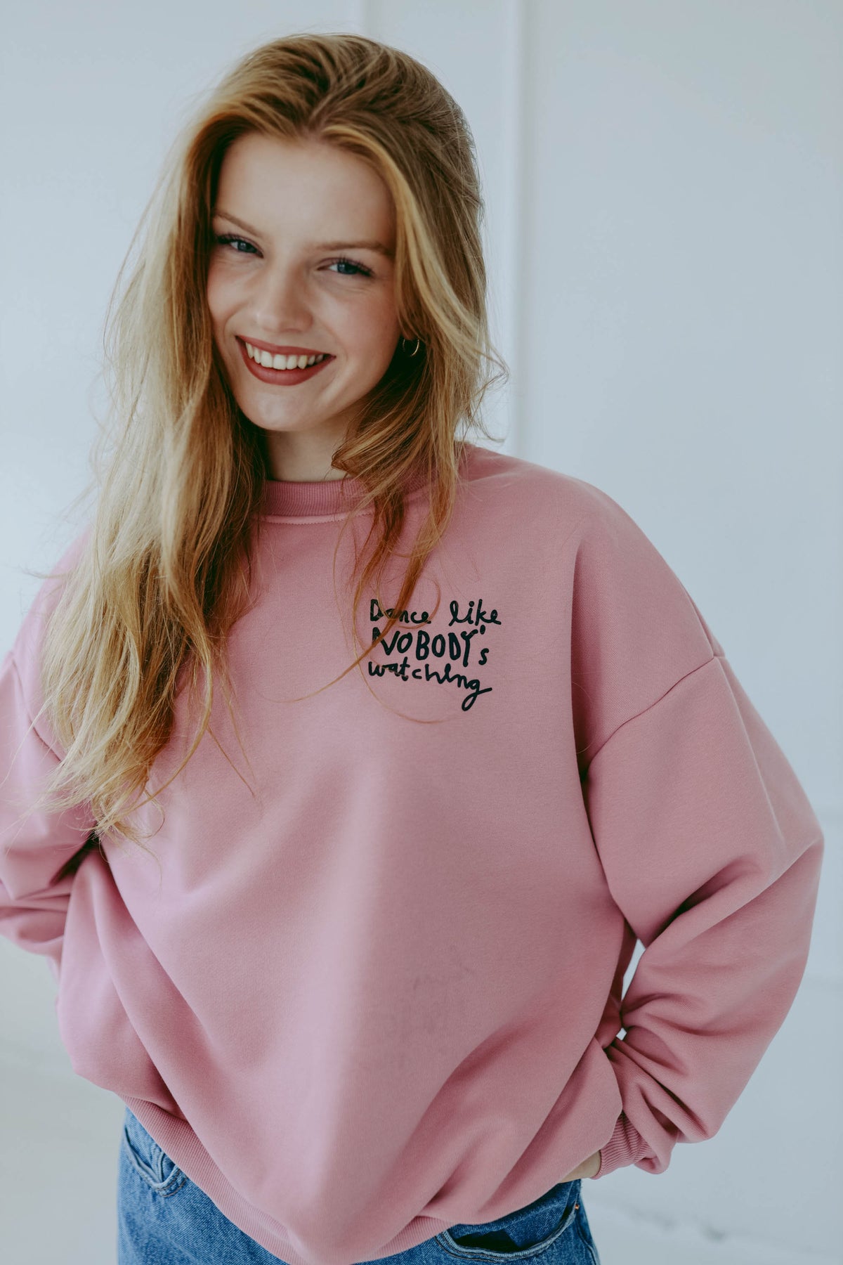 DANCE - OVERSIZED SWEATSHIRT - Halfbird x DGU - Art Kollektion