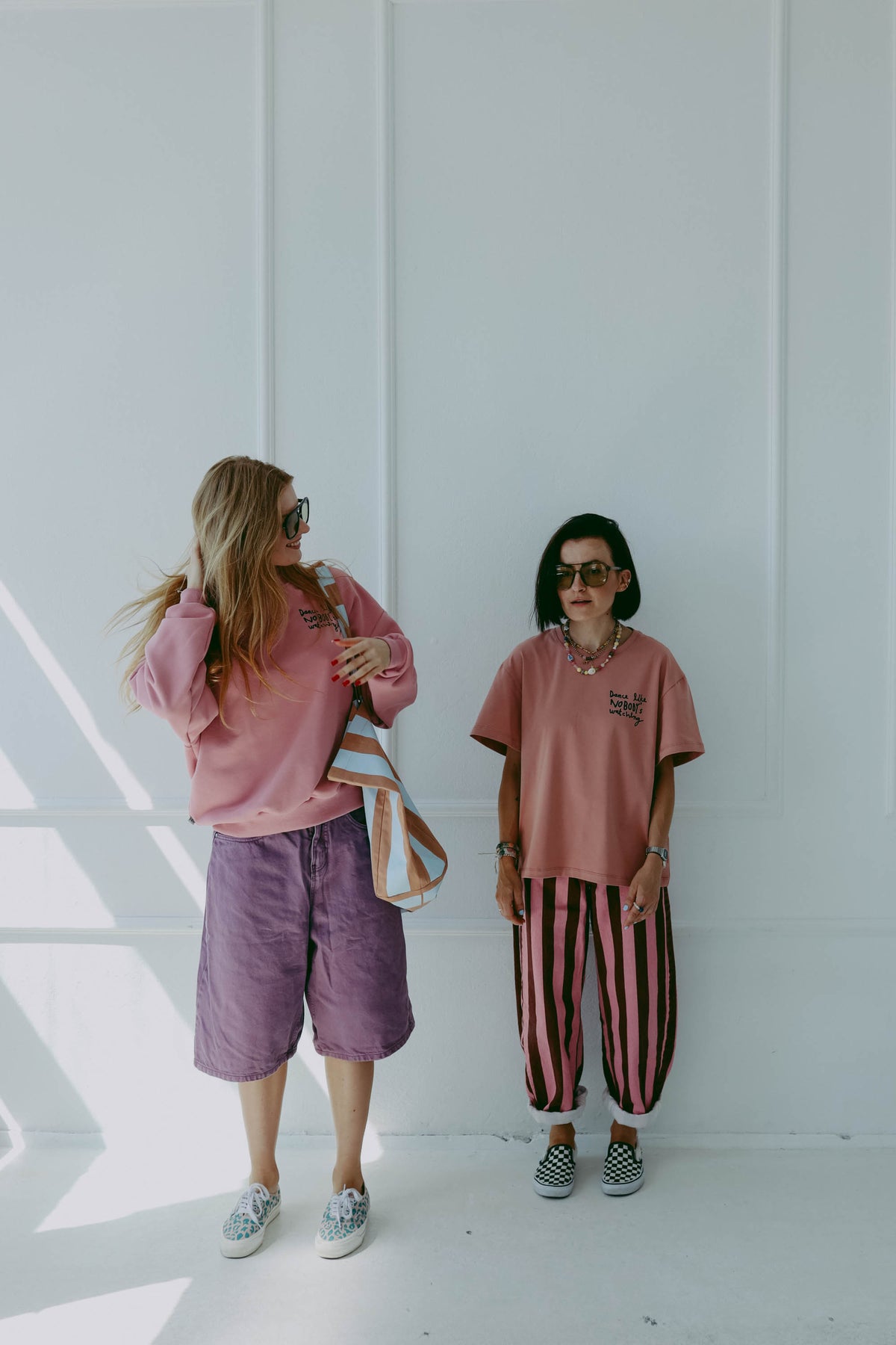 DANCE - OVERSIZED SWEATSHIRT - Halfbird x DGU - Art Kollektion