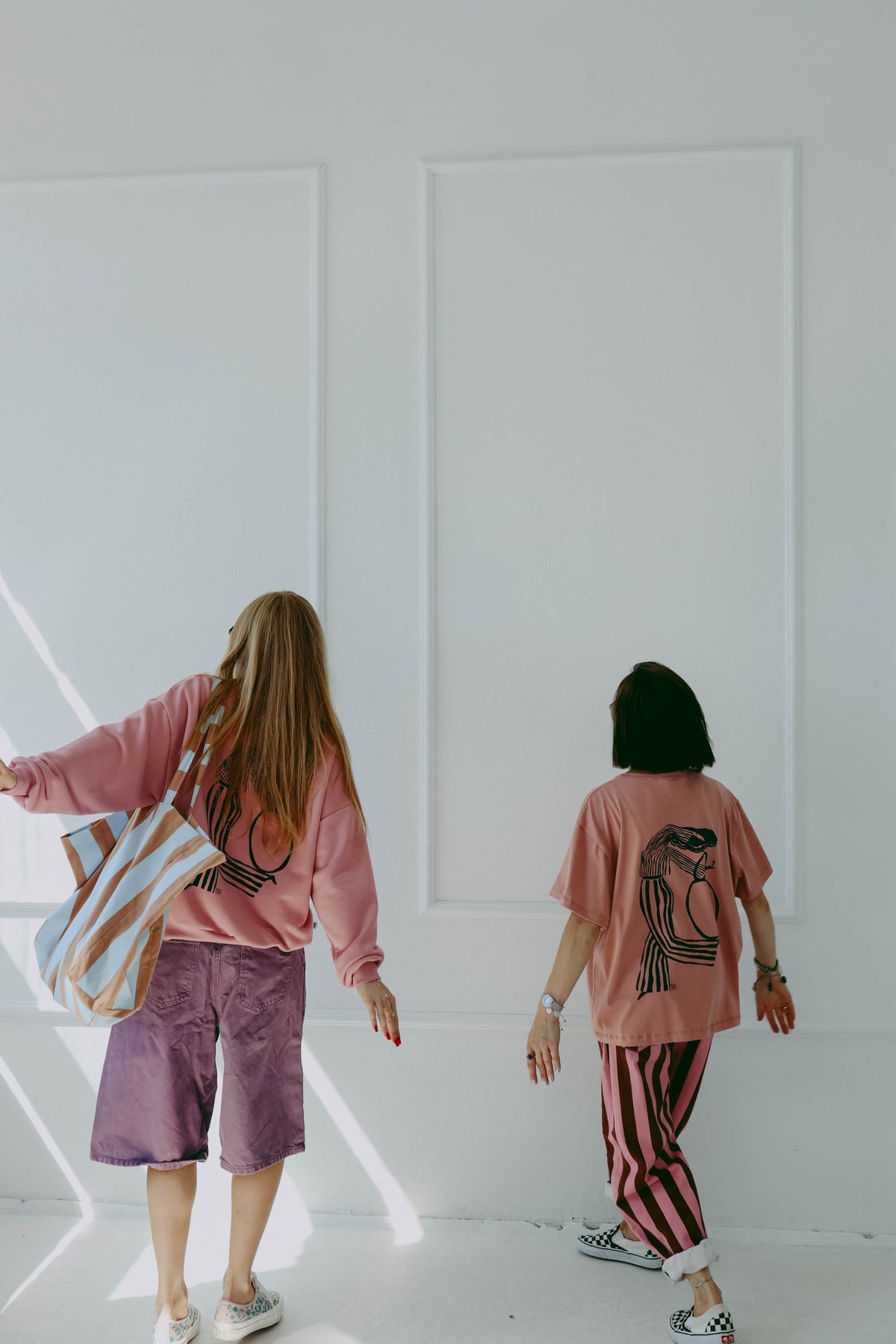 DANCE - BOXY T-SHIRT - Halfbird x DGU - ART Kollektion