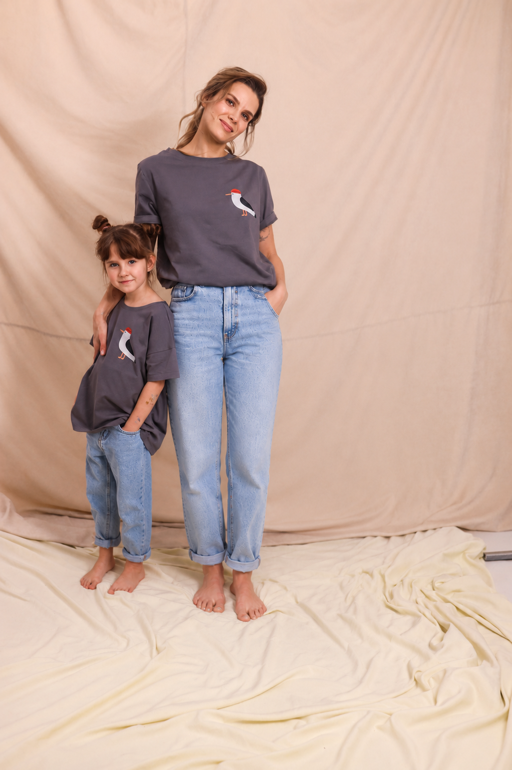 MÖWE AUF DUNKELGRAU - KINDER OVERSIZE T - SHIRT