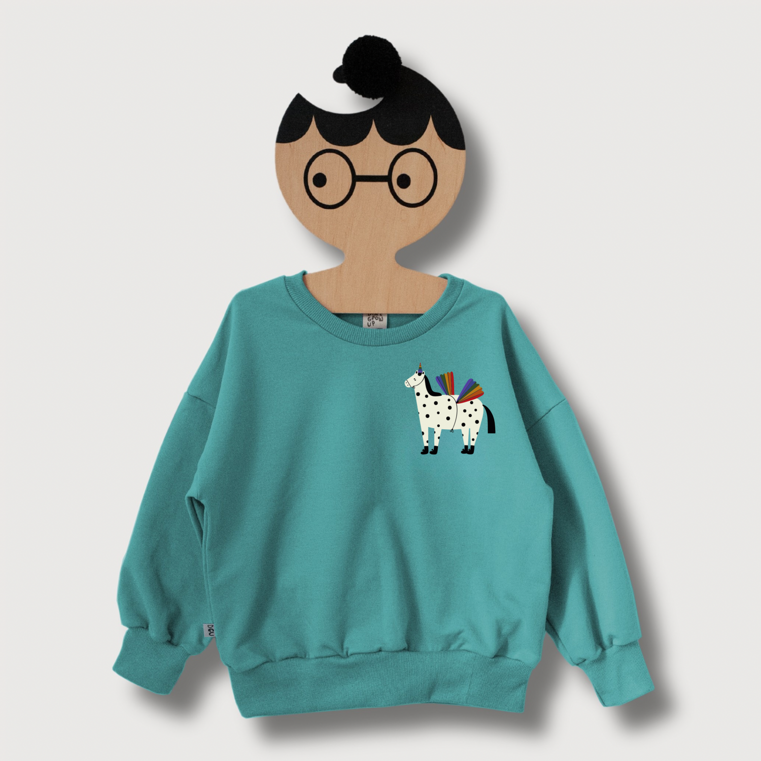 REGENBOGEN PFERD AUF PETROL SWEATSHIRT (LIEFERZEIT CA. 14 TAGE)