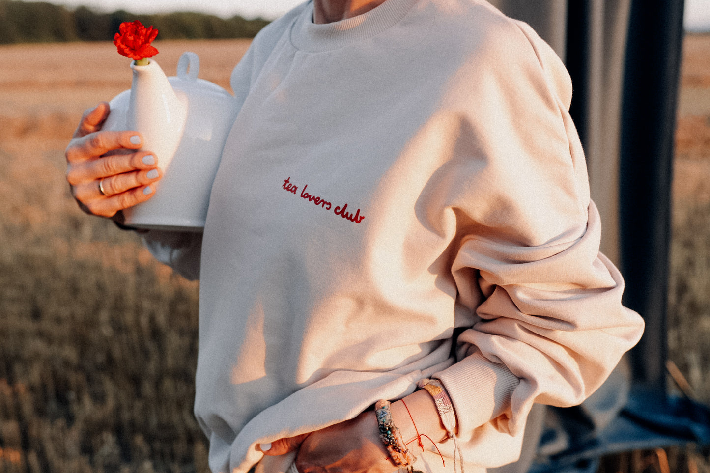 TEA LOVER AUF CREME - SWEATSHIRT (LIEFERUNG CA. 14 TAGE)